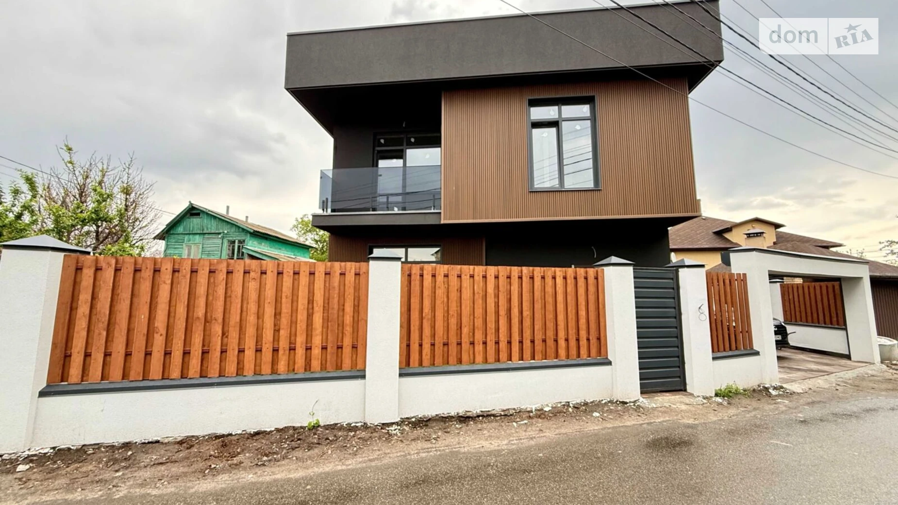 Продается дом на 2 этажа 132 кв. м с камином, цена: 227000 $ - фото 2