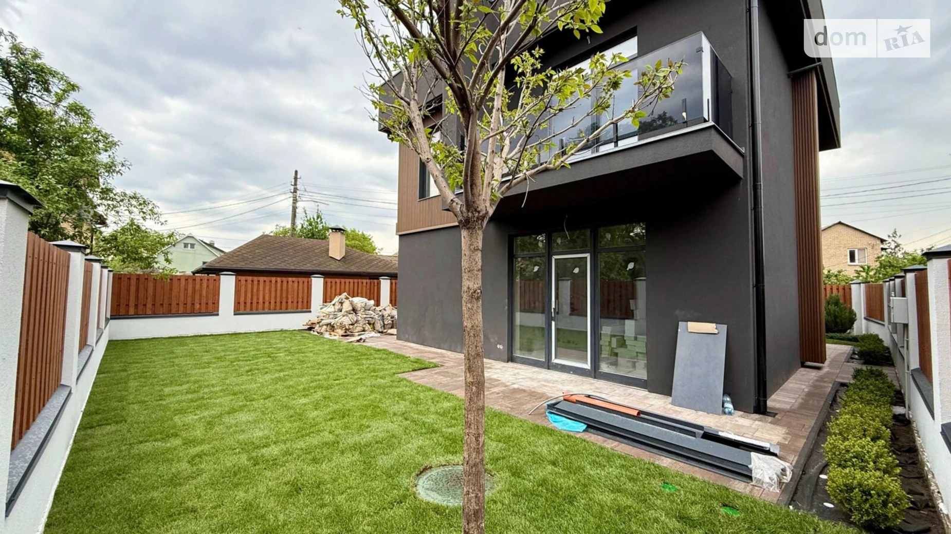 Продается дом на 2 этажа 132 кв. м с камином, цена: 227000 $ - фото 4