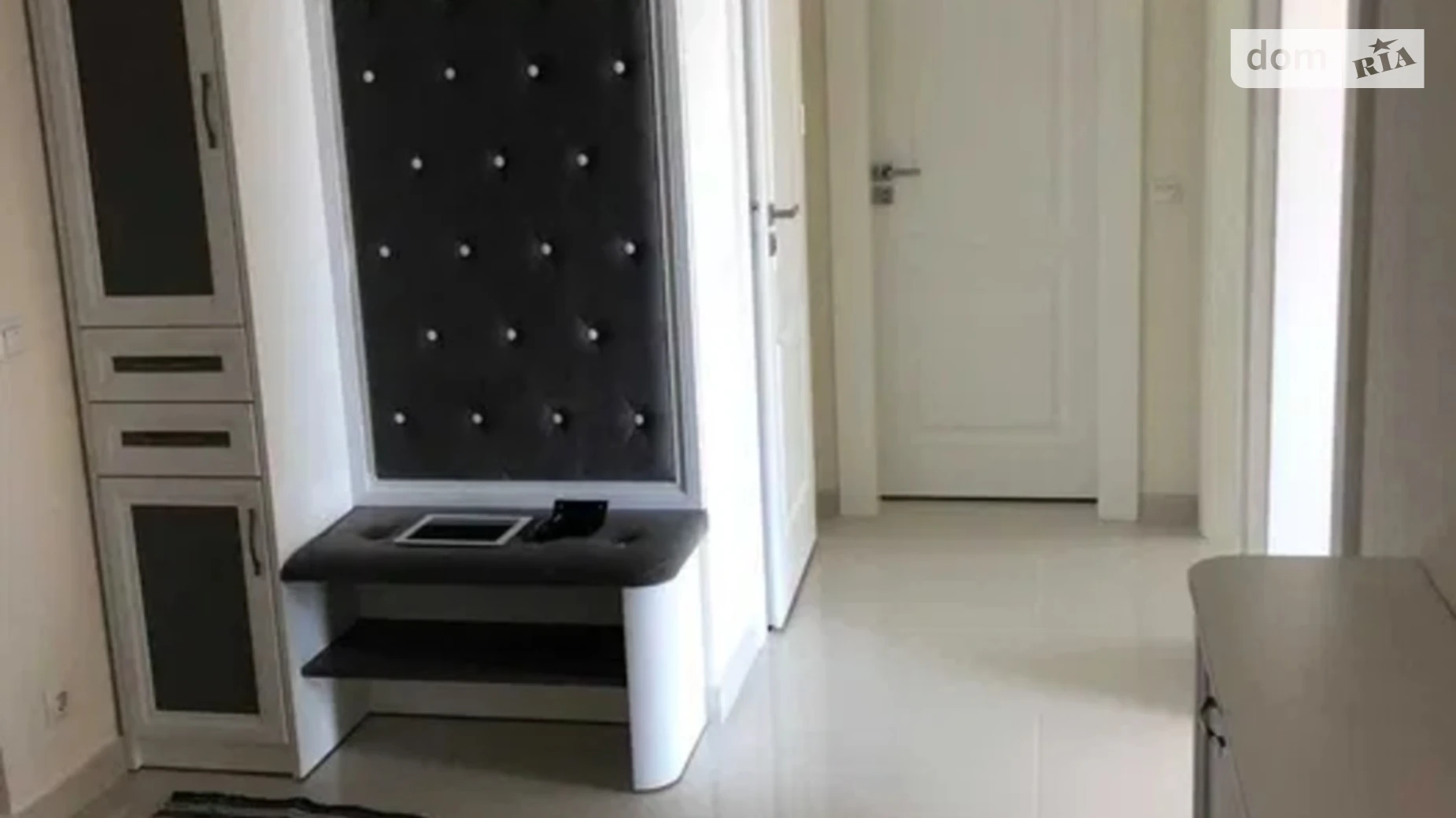 Продається 2-кімнатна квартира 67 кв. м у Ужгороді, вул. Університетська, 25 - фото 2