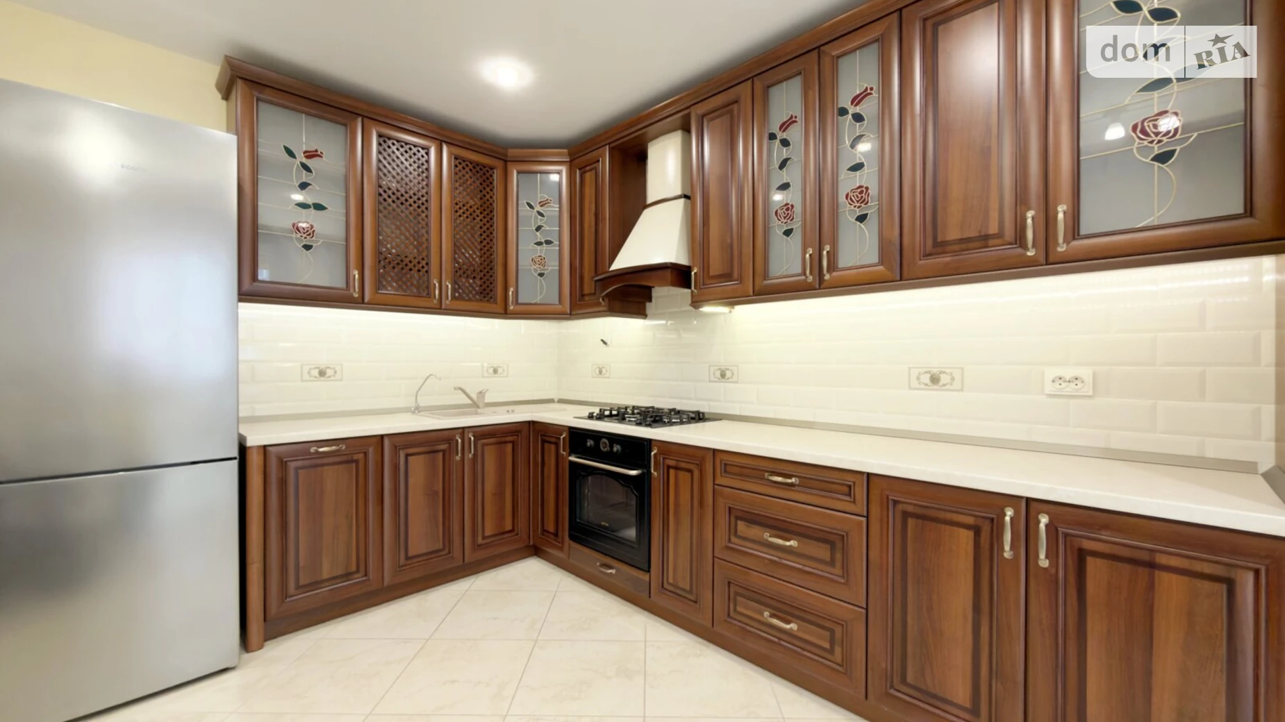 Сдается в аренду 2-комнатная квартира 77 кв. м в Львове, ул. Пулюя Ивана, 40 - фото 3