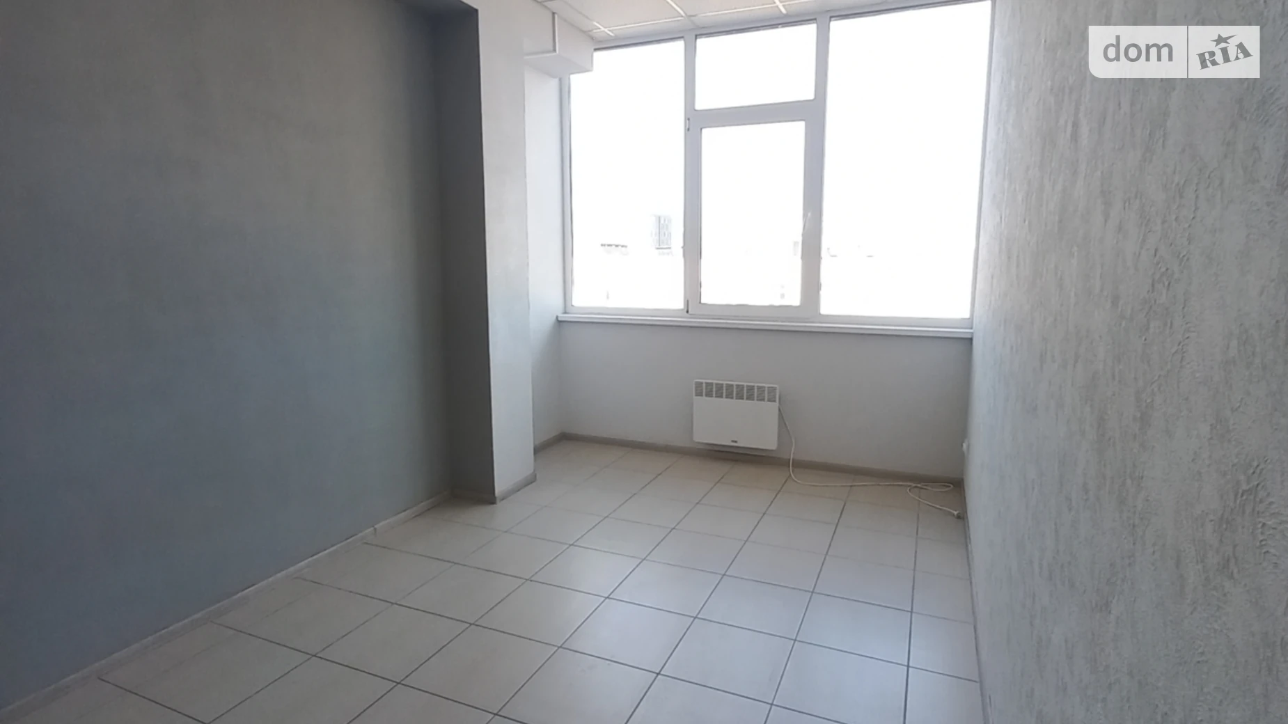 Сдается в аренду офис 15 кв. м в бизнес-центре, цена: 4500 грн - фото 4