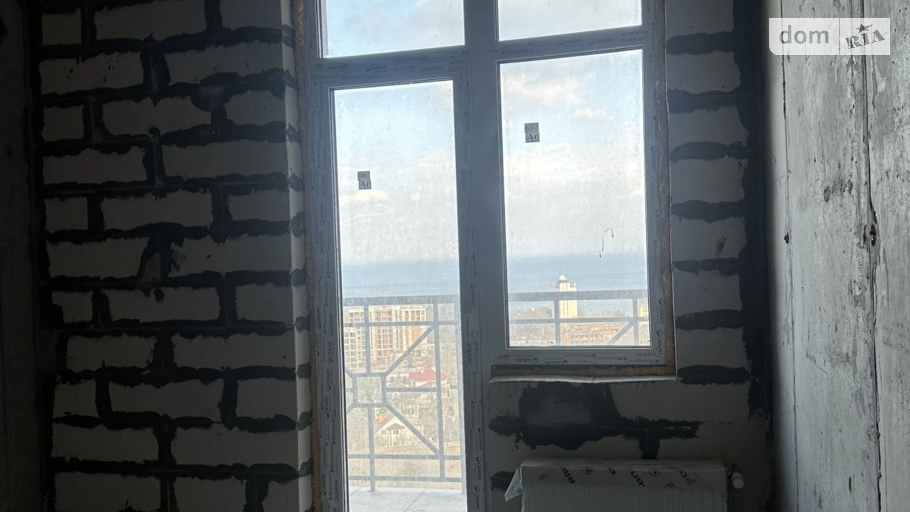 Продается 3-комнатная квартира 82.7 кв. м в Одессе, пер. Курортный, 1Б - фото 2