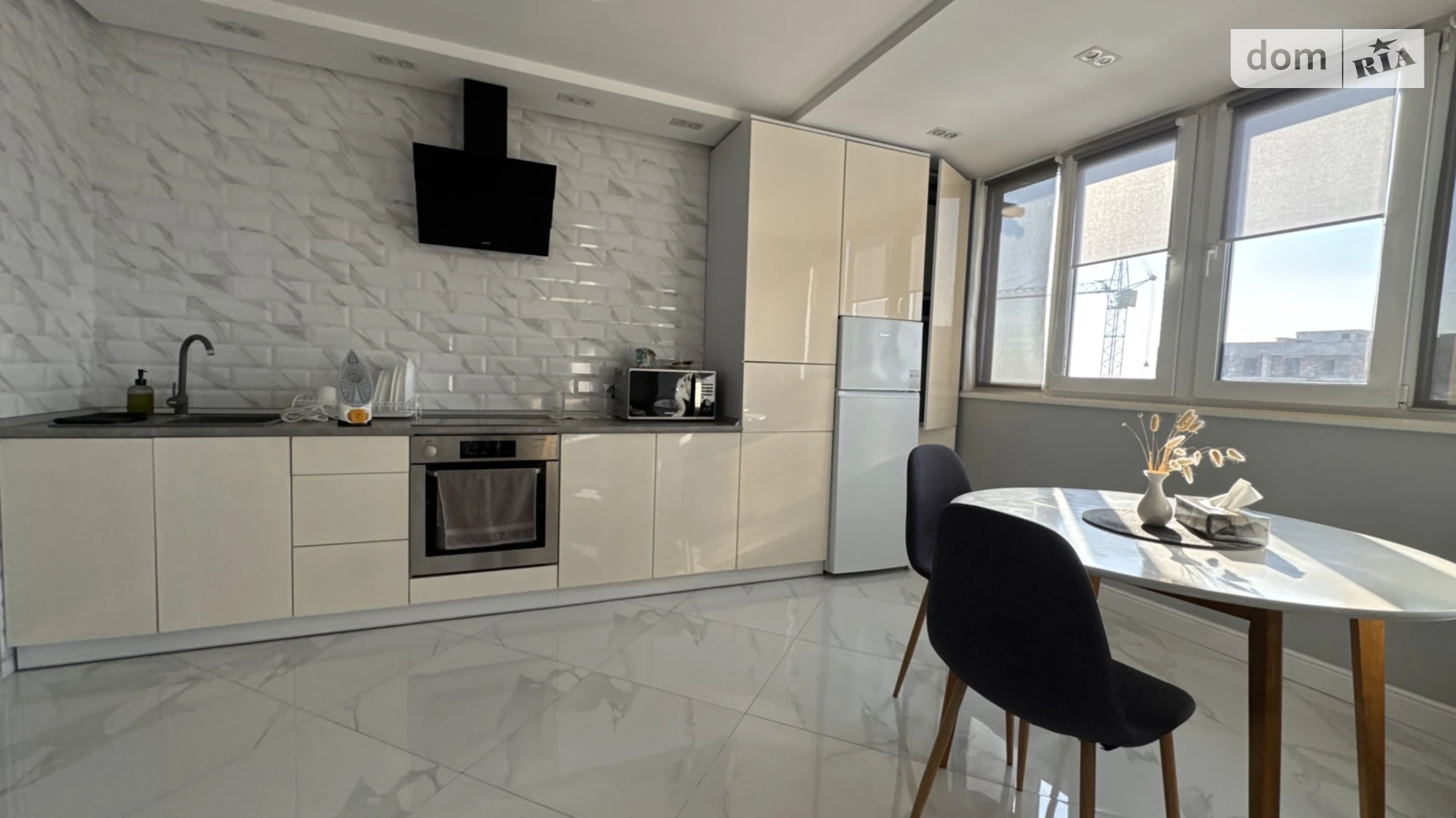 1-комнатная квартира 40 кв. м в Тернополе, просп. Бандеры Степана - фото 2