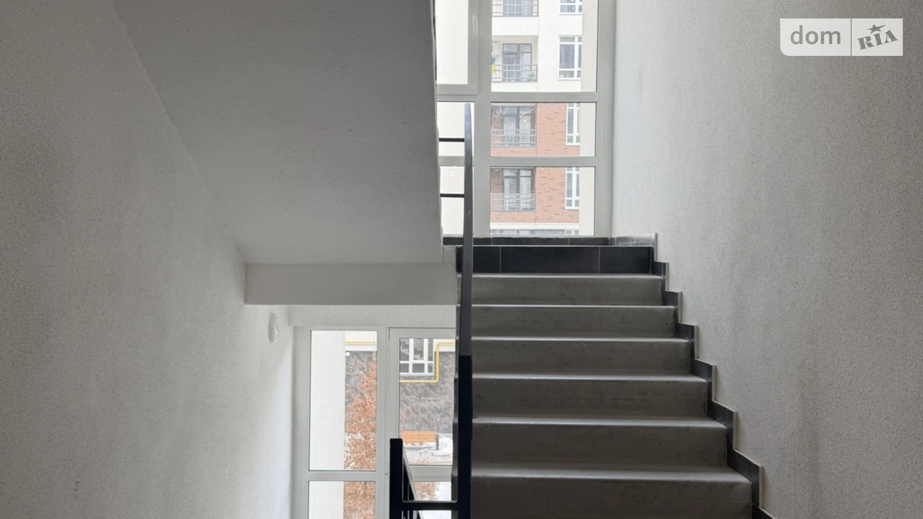 Продается 1-комнатная квартира 40.5 кв. м в Ирпене, ул. Ольги Кобылянской(Достоевского), 1В/9 - фото 2