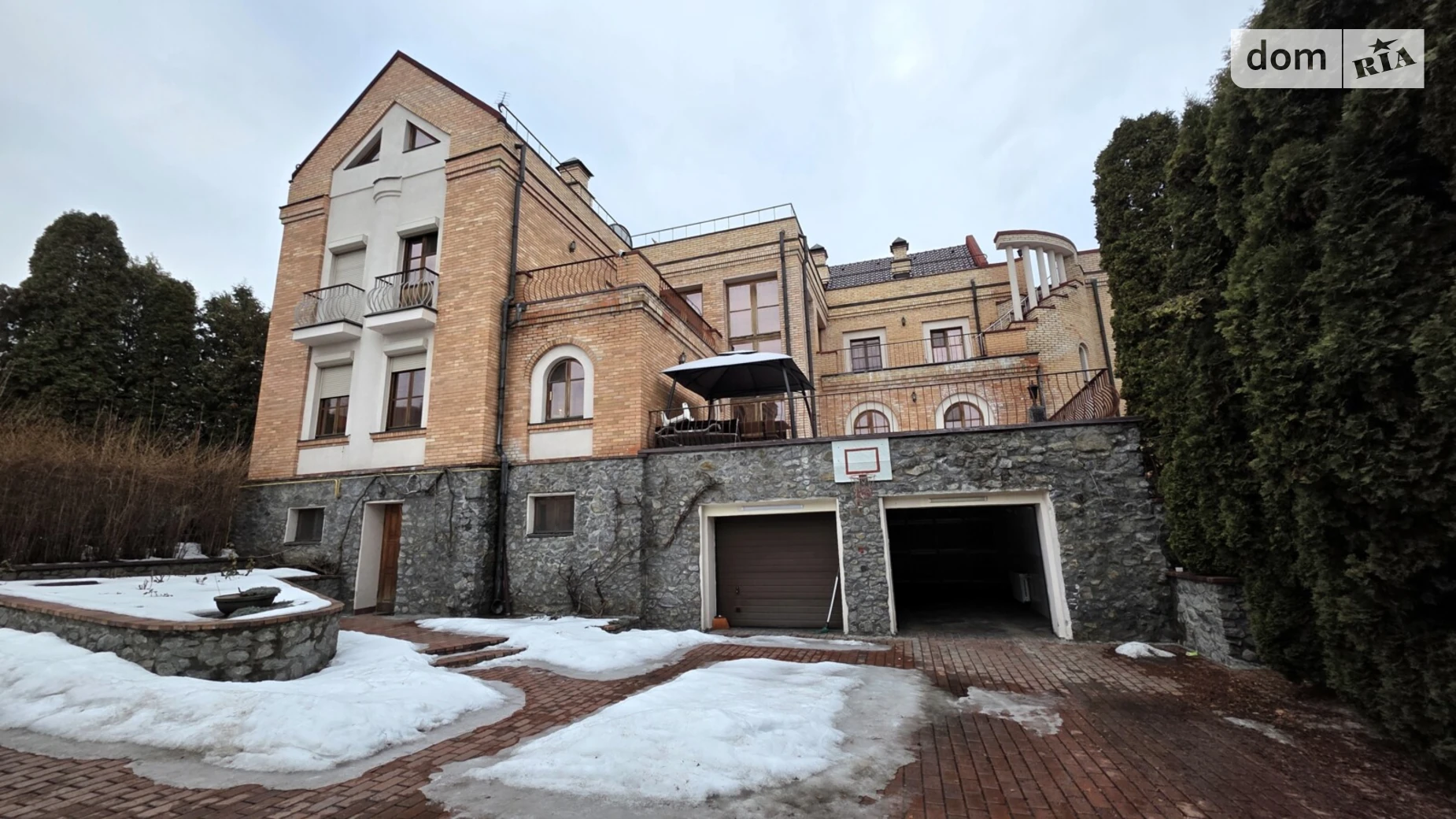 Продается дом на 4 этажа 800 кв. м с балконом, цена: 850000 $ - фото 2