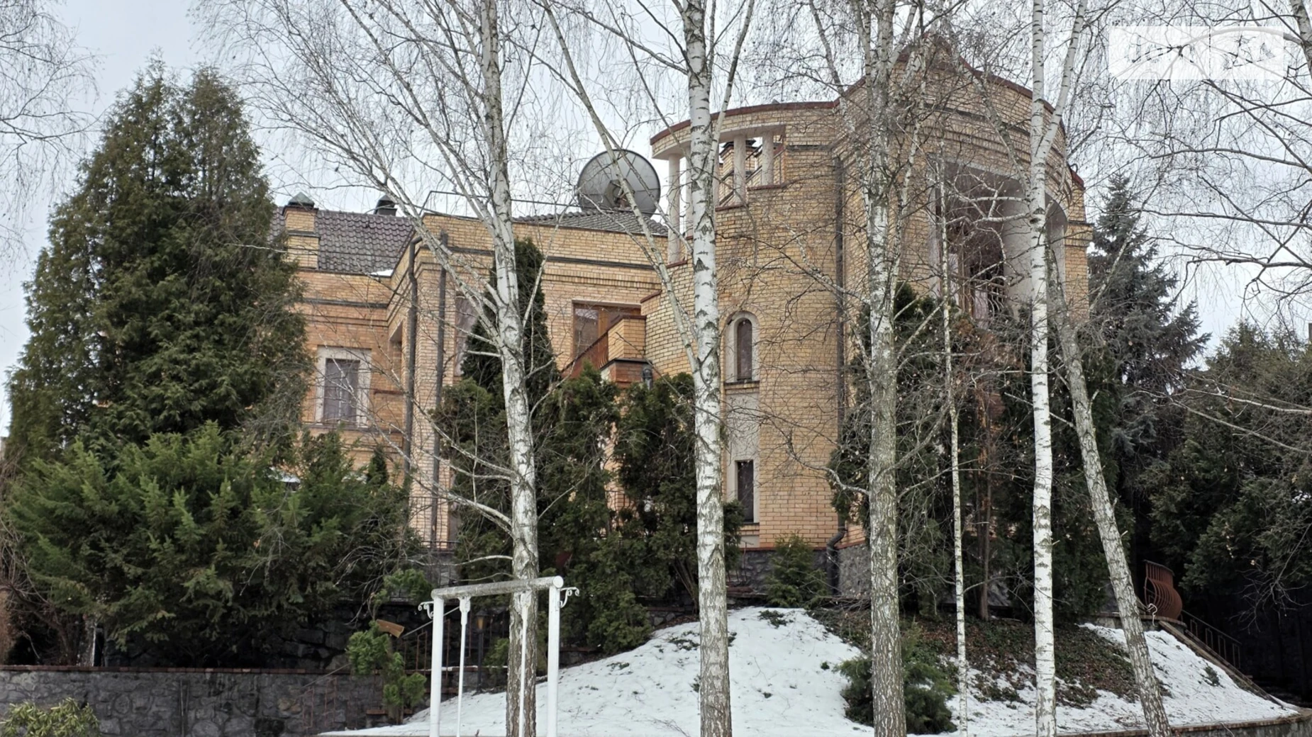 Продается дом на 4 этажа 800 кв. м с балконом, цена: 850000 $ - фото 4