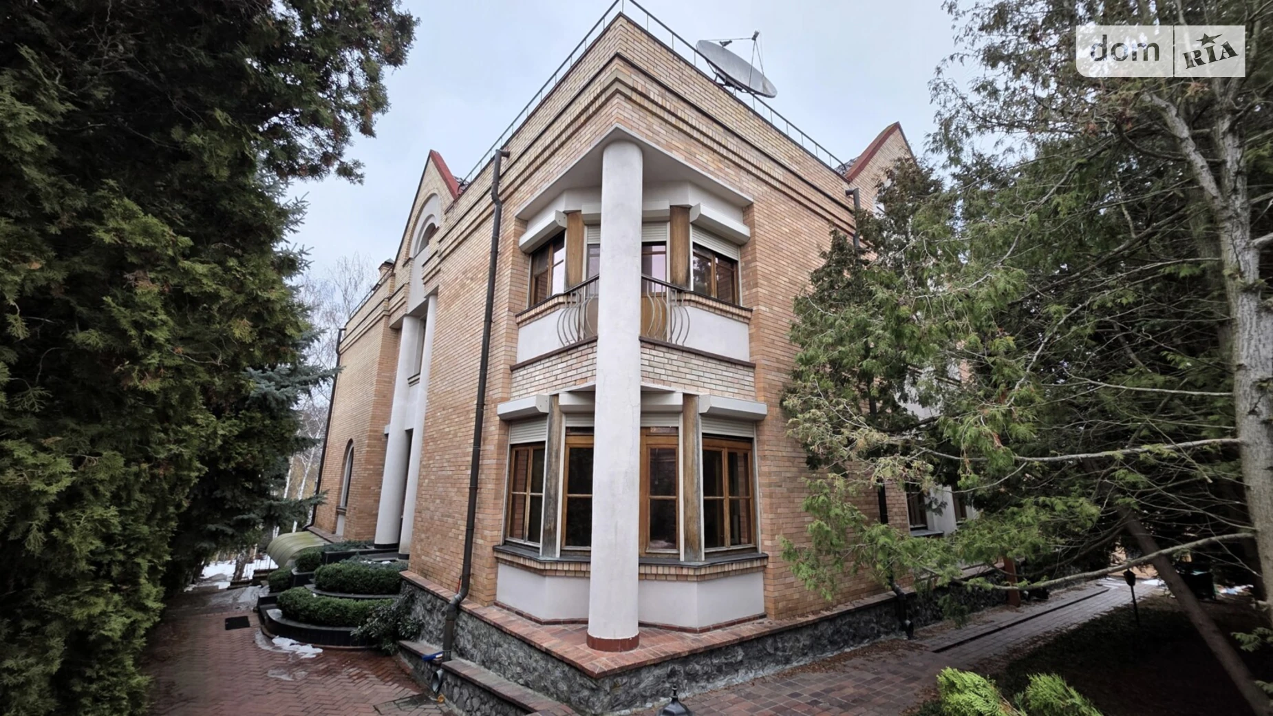 Продается дом на 4 этажа 828.1 кв. м с мансардой, цена: 850000 $ - фото 2