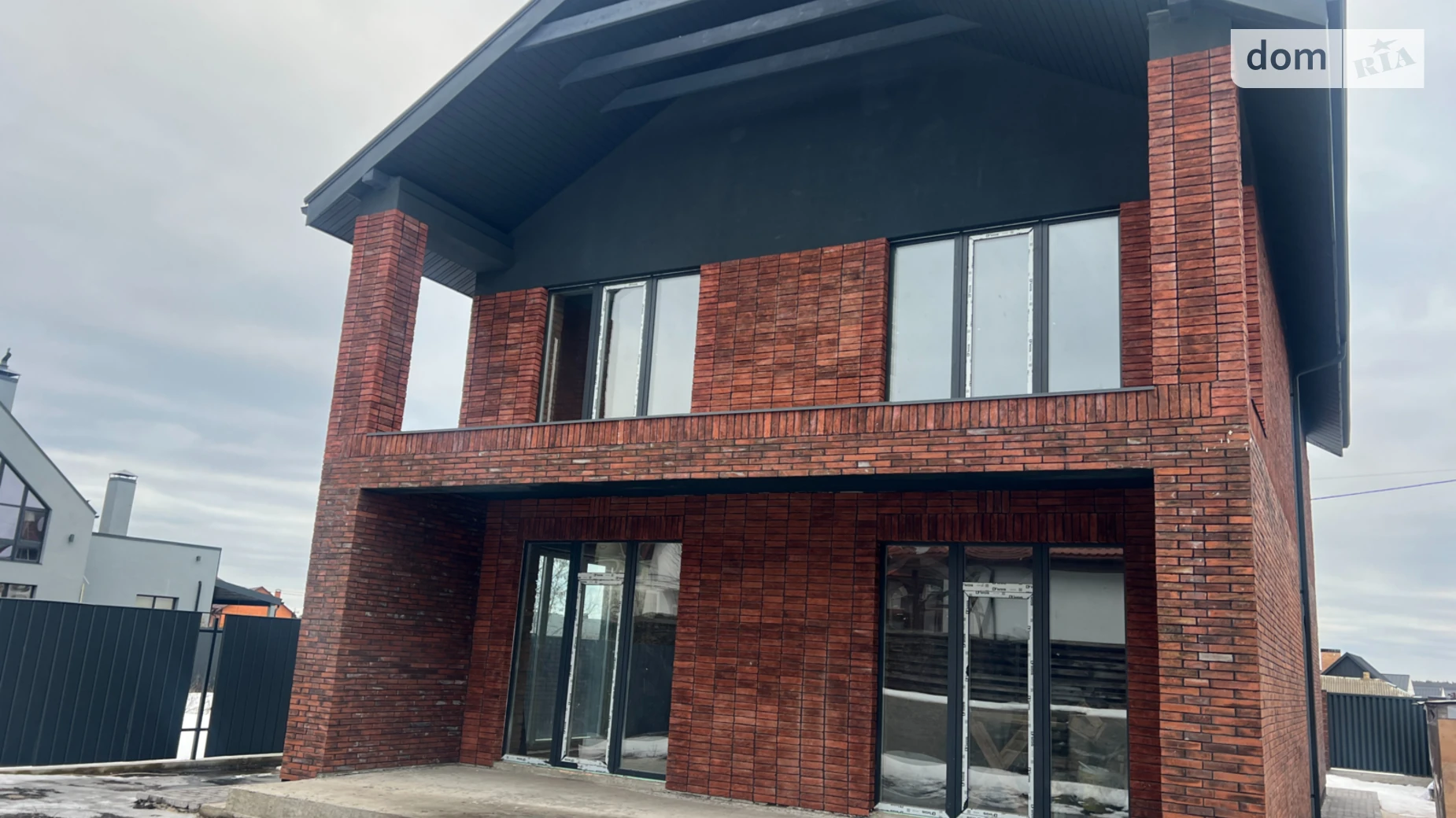 Продается дом на 2 этажа 190 кв. м с подвалом, цена: 158000 $ - фото 3