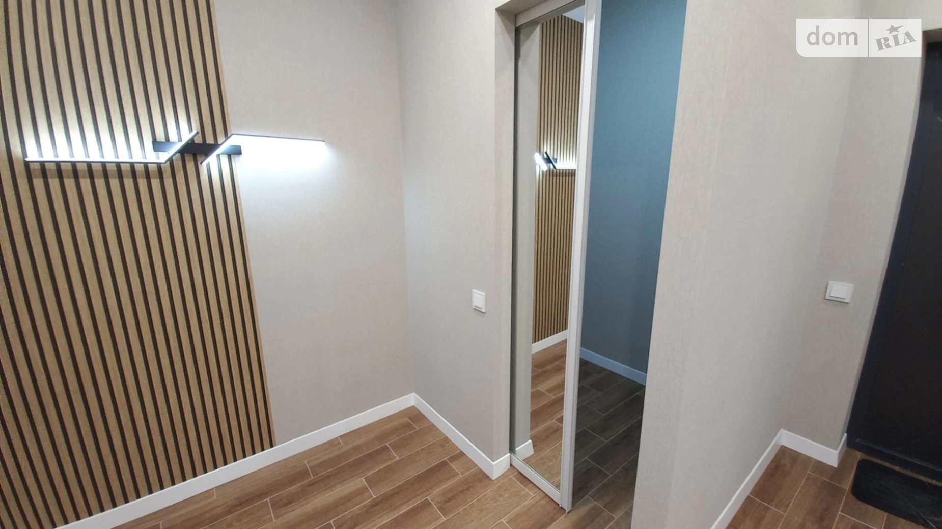 Продается 1-комнатная квартира 40.2 кв. м в Одессе, ул. Прохоровская, 40 корпус 5 - фото 2