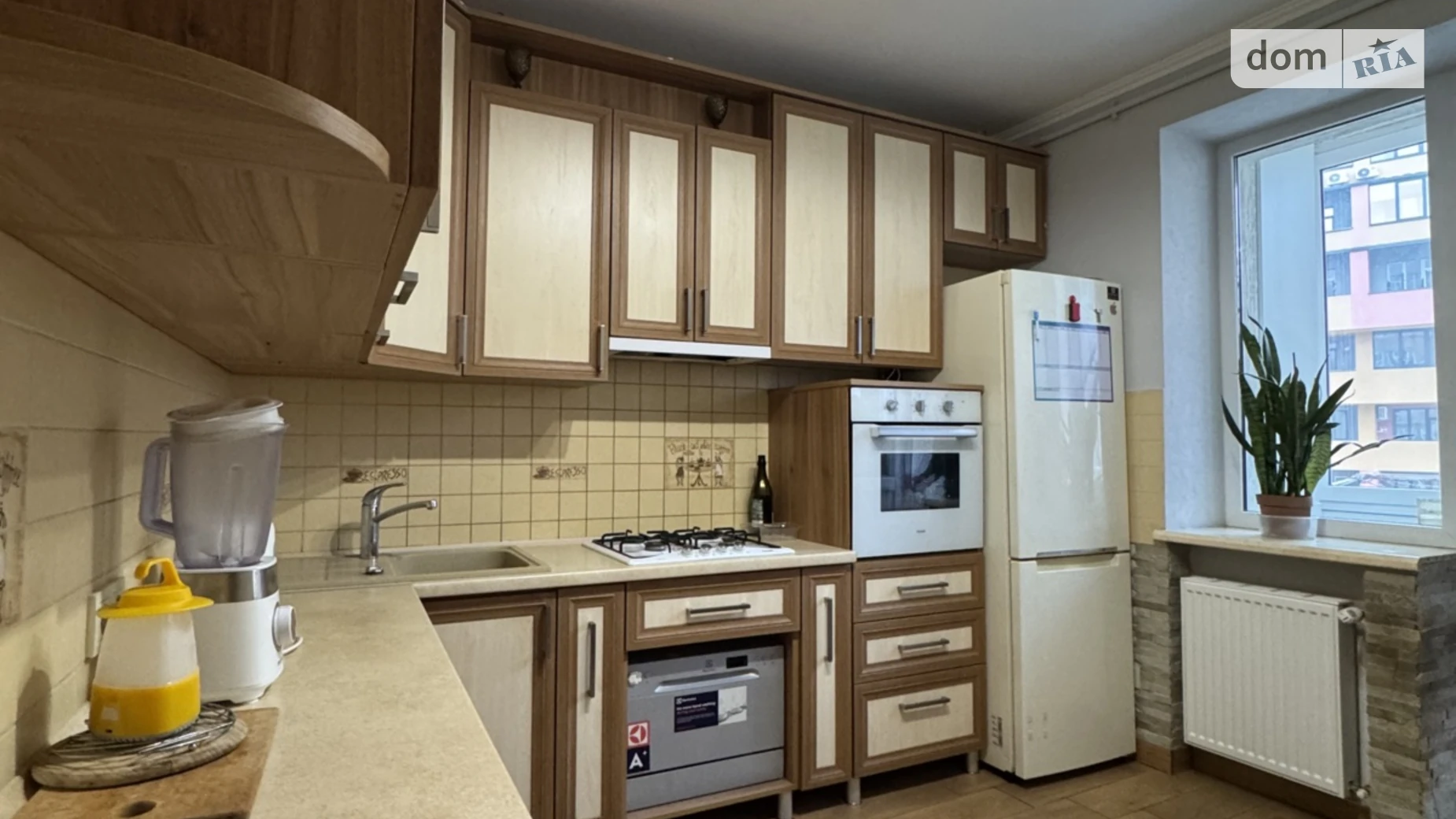 Сдается в аренду 1-комнатная квартира 52 кв. м в Львове, ул. Круглая, 7А - фото 3