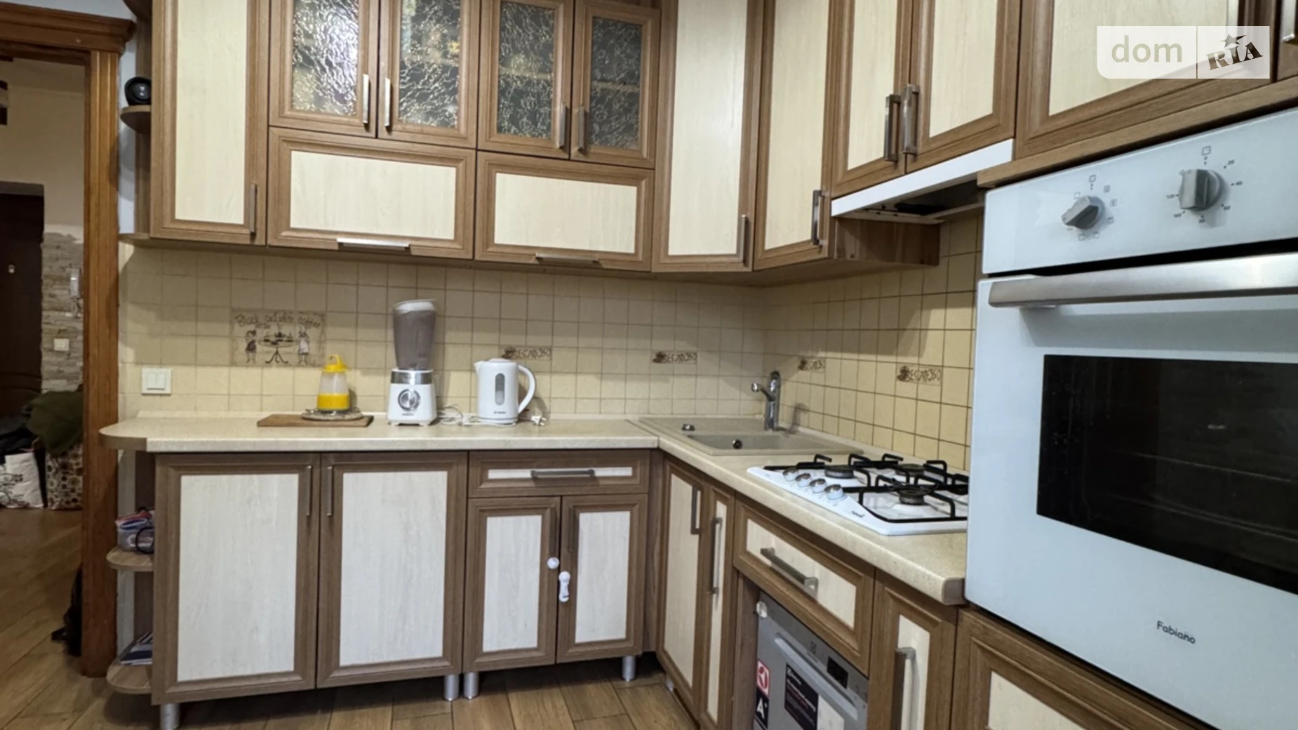 Сдается в аренду 1-комнатная квартира 52 кв. м в Львове, ул. Круглая, 7А - фото 4