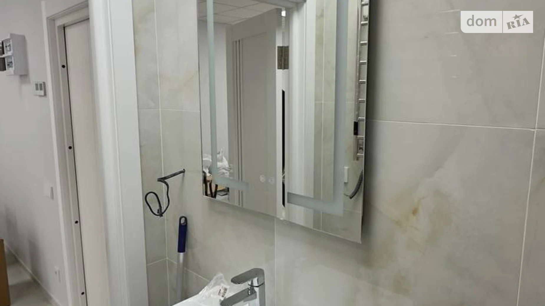 Продается офис 72.8 кв. м в бизнес-центре, цена: 74000 $ - фото 5