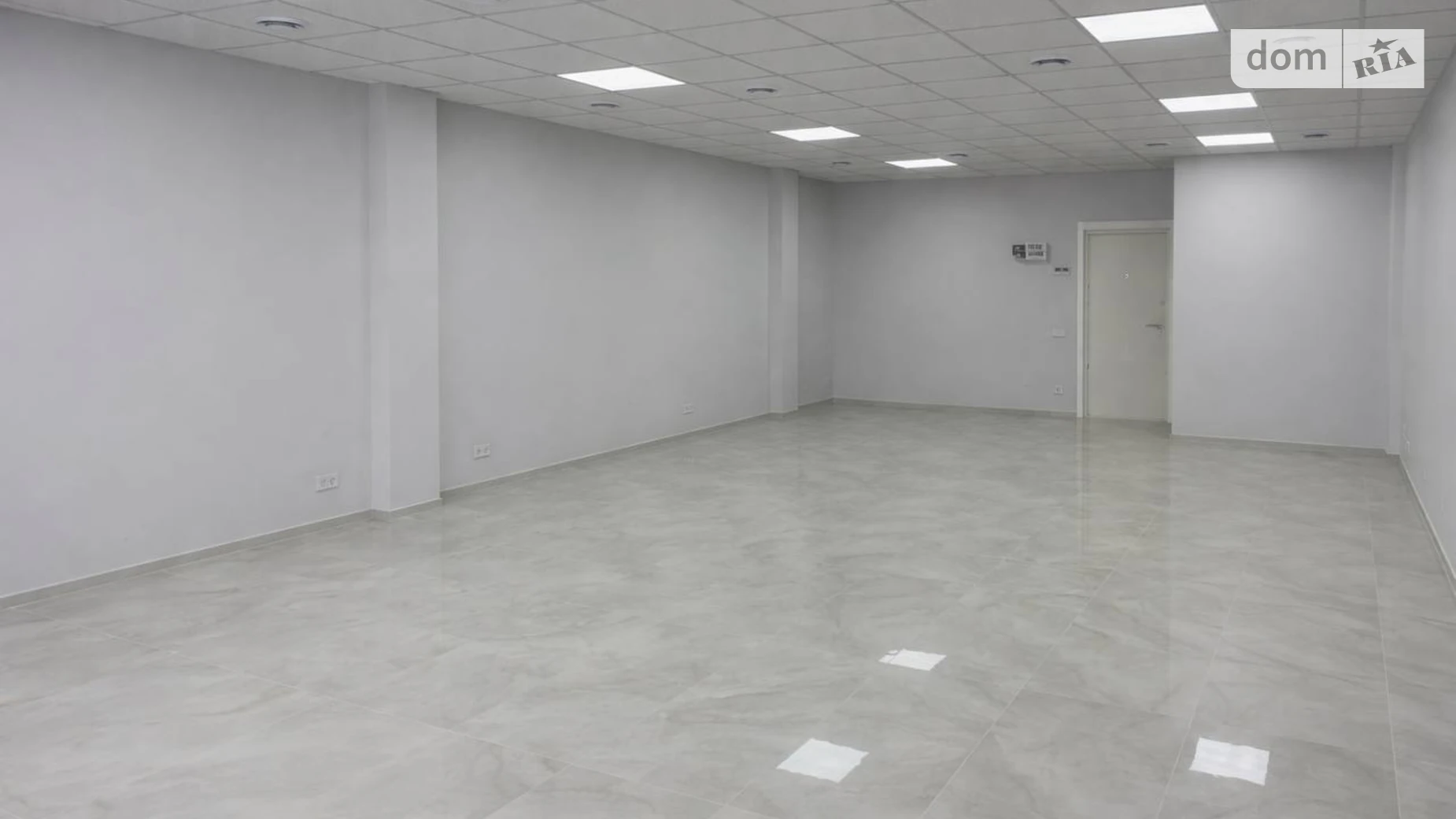 Продается офис 72.8 кв. м в бизнес-центре, цена: 74000 $ - фото 2