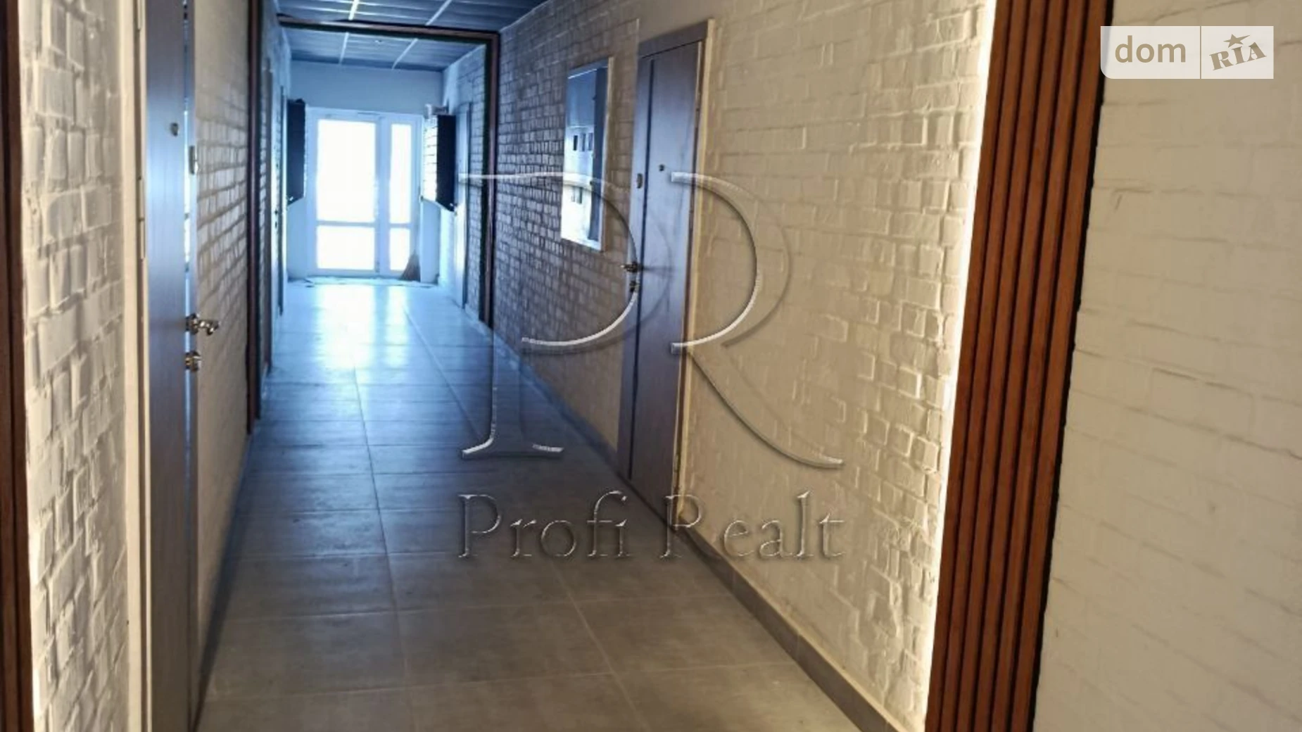 Продается 1-комнатная квартира 29.5 кв. м в Гостомеле, ул. Молодежная, 11Б - фото 4