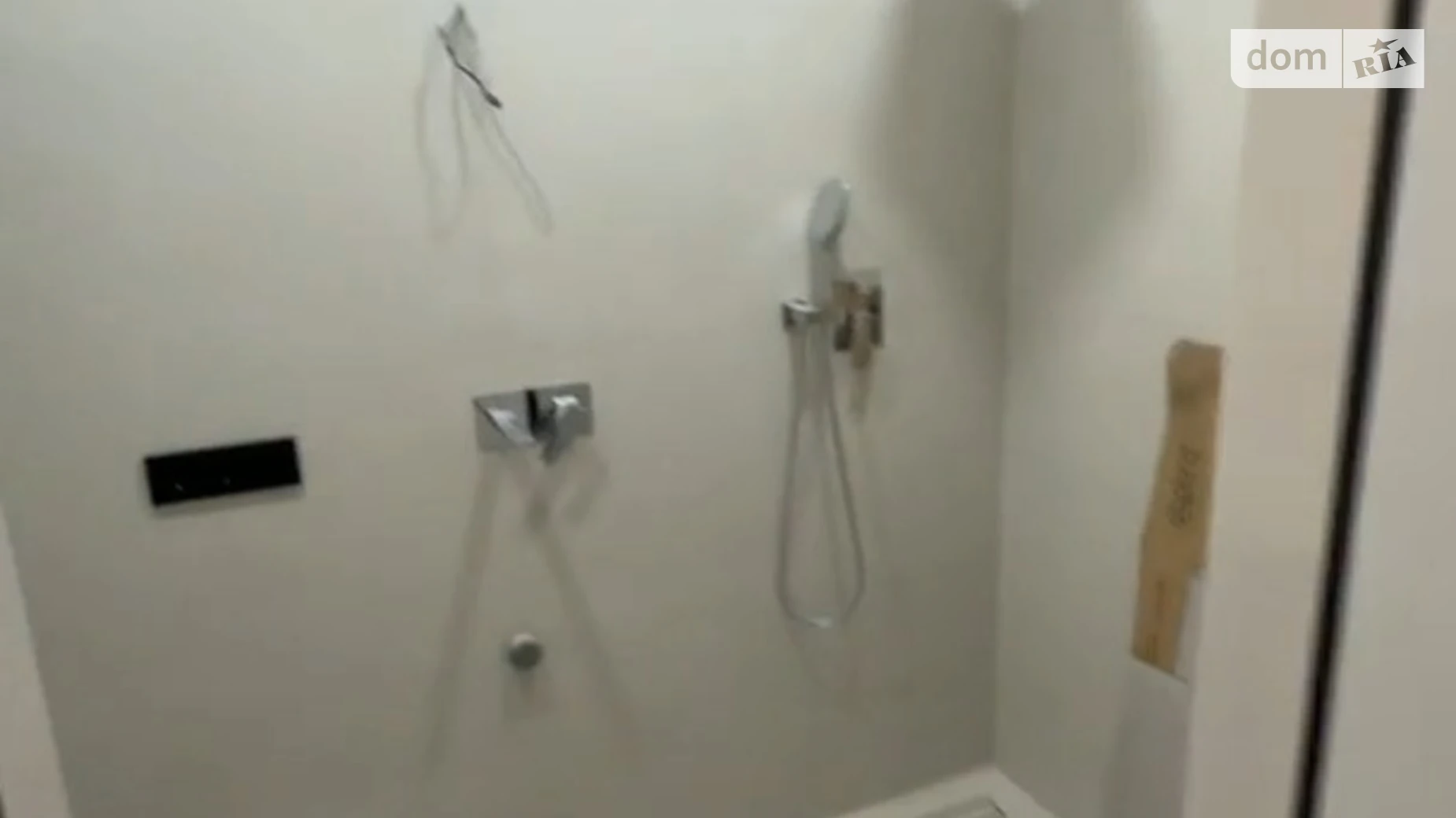 Сдается в аренду дом на 2 этажа 120 кв. м с террасой, цена: 2200 $ - фото 2