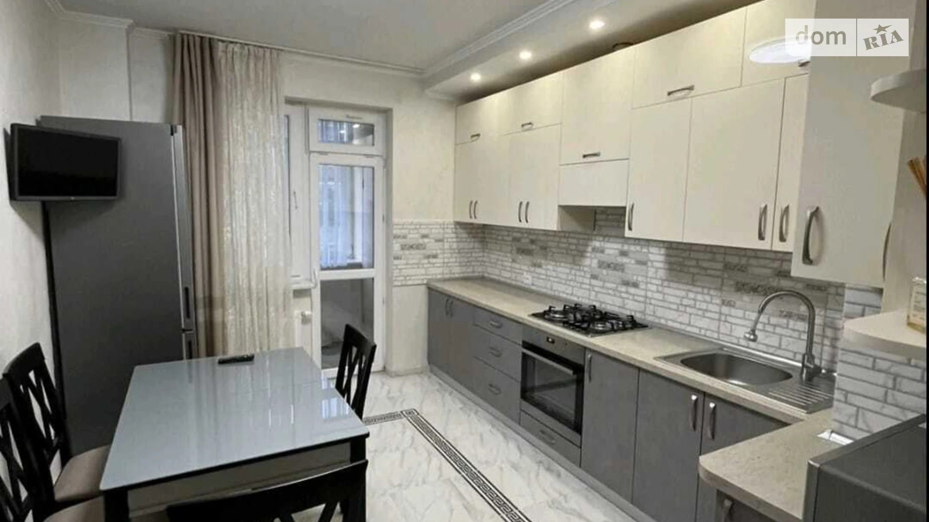 Сдается в аренду 2-комнатная квартира 65.7 кв. м в Львове, ул. Инструментальная, 45 - фото 2