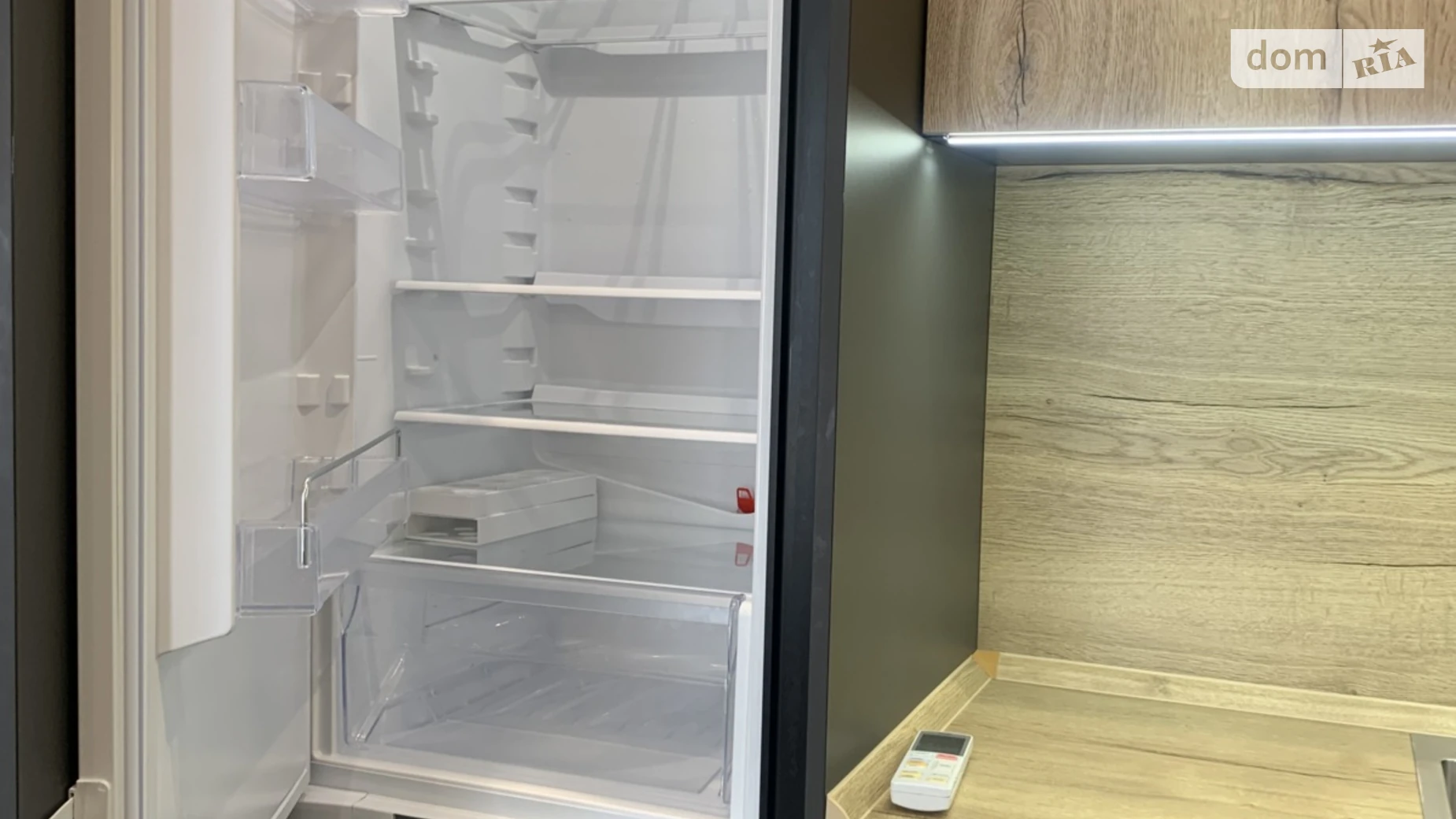 Сдается в аренду 1-комнатная квартира 55 кв. м в Одессе, ул. Новобереговая, 12А - фото 2