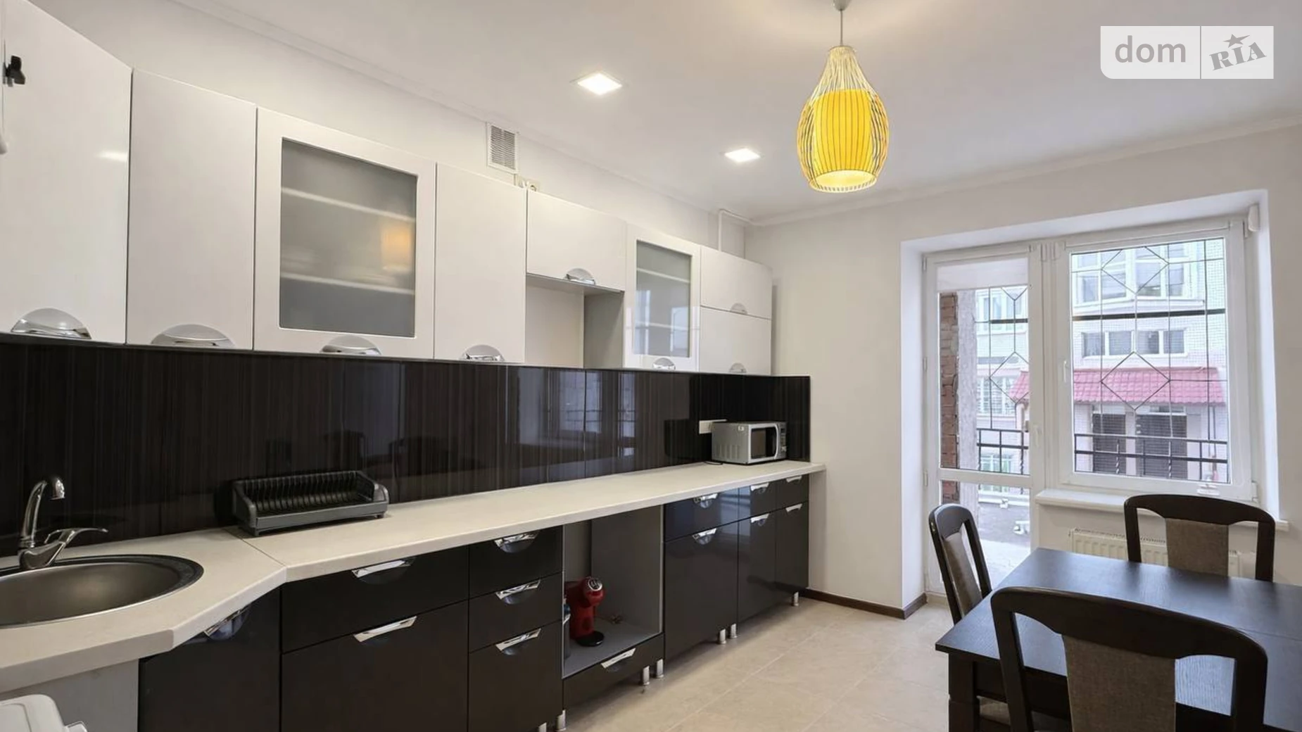 Продается 2-комнатная квартира 75.1 кв. м в Львове, ул. Вернадского Академика, 42 - фото 2