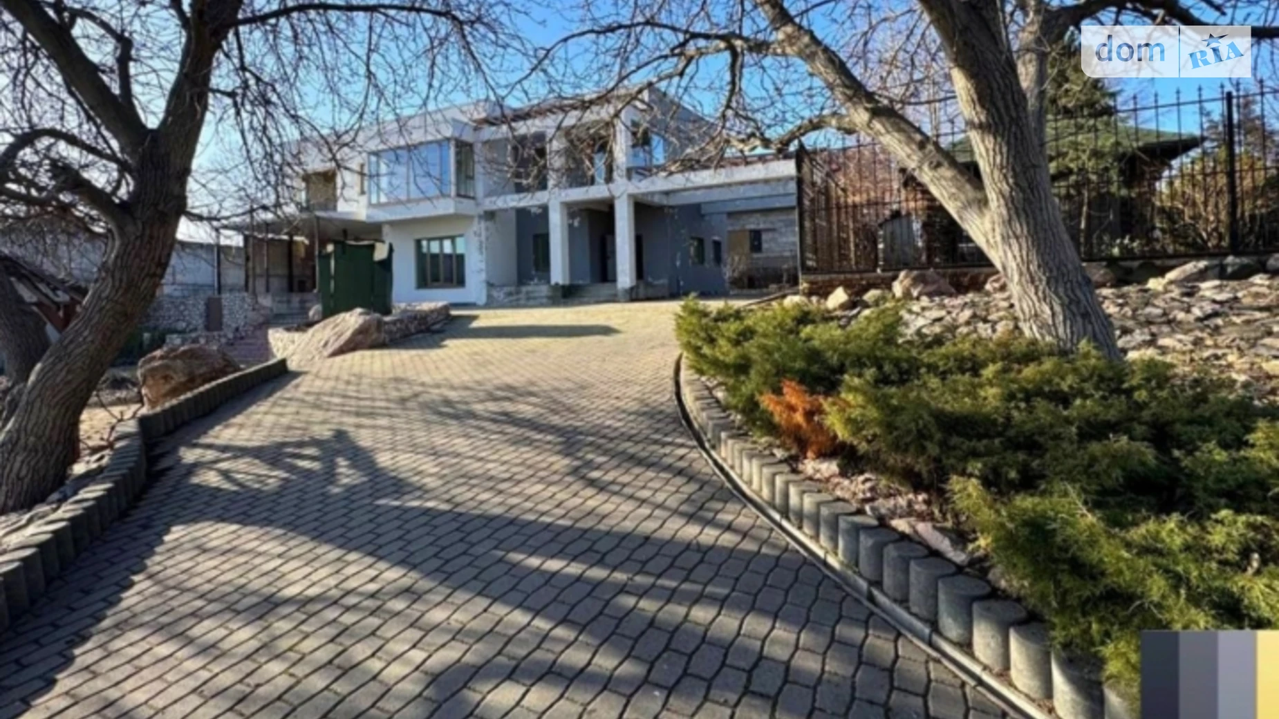 Продается дом на 2 этажа 286.3 кв. м с камином, цена: 80000 $ - фото 3