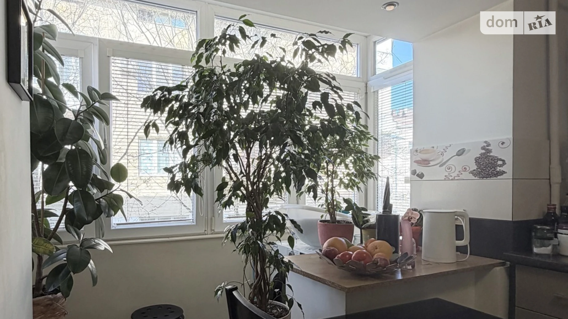 Продается 2-комнатная квартира 56.6 кв. м в Львове, ул. Кастеловка - фото 2