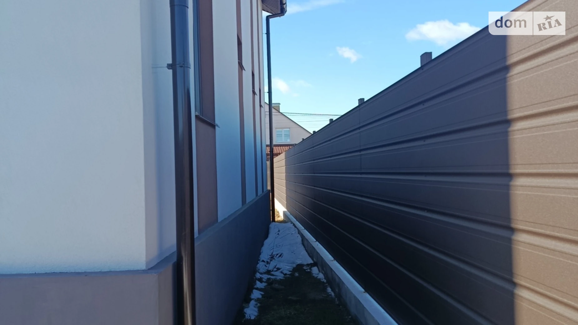 Продается дом на 2 этажа 120 кв. м с камином, цена: 125000 $ - фото 2