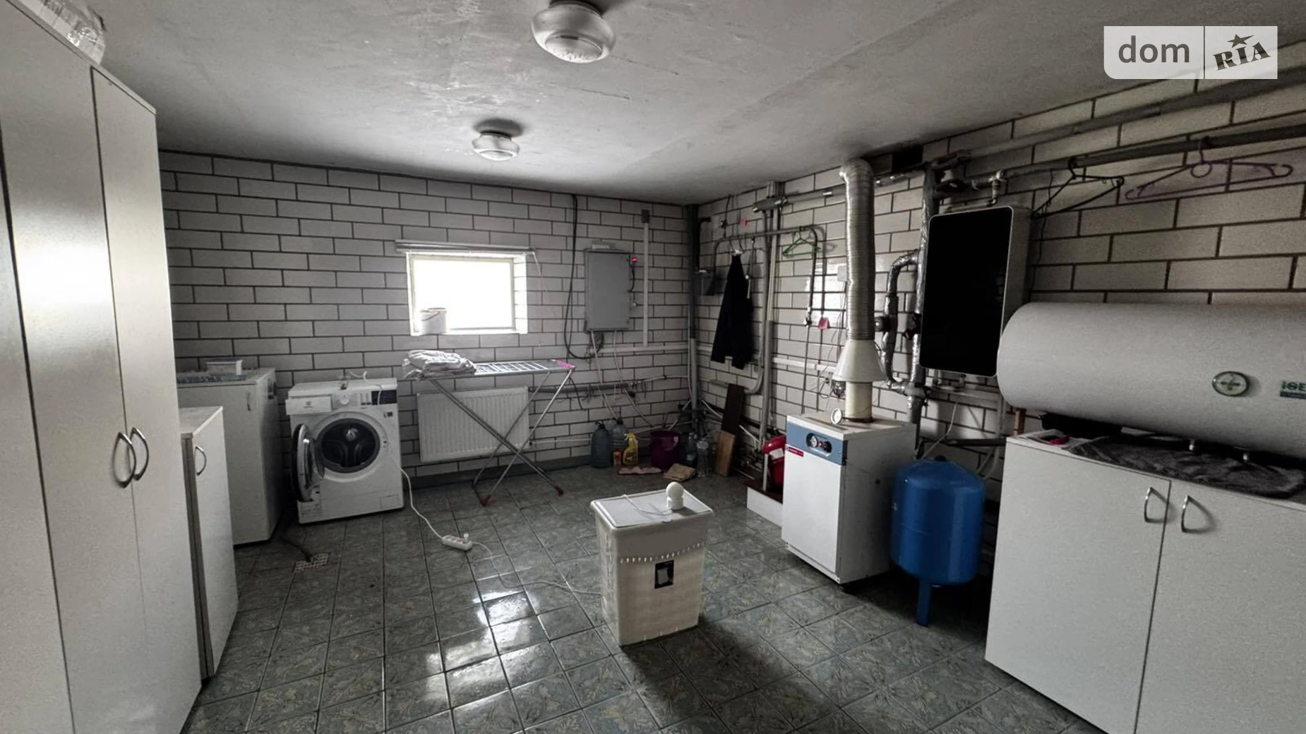 Продается дом на 2 этажа 262.4 кв. м с гаражом, цена: 110000 $ - фото 3