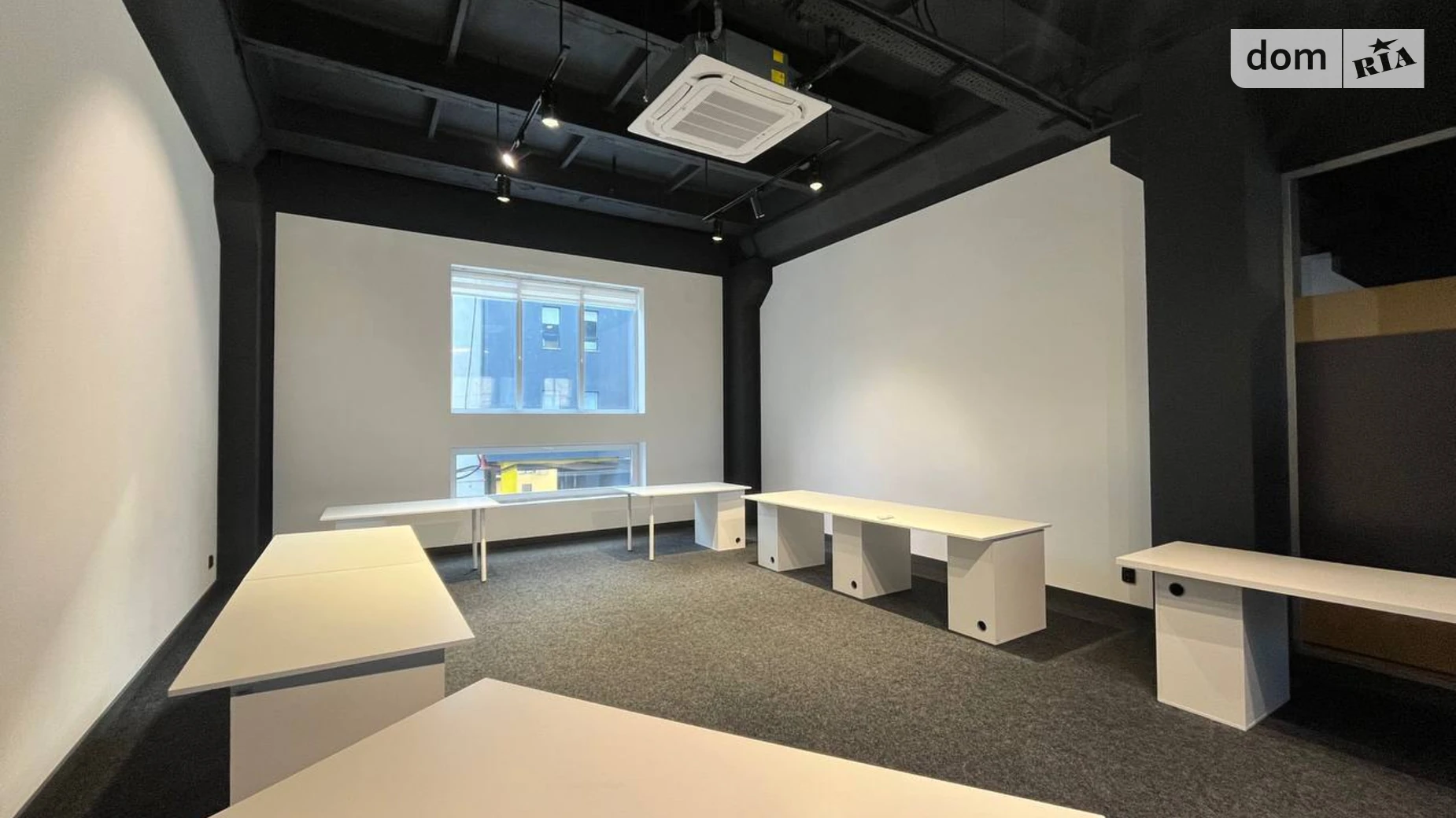 Сдается в аренду офис 55 кв. м в бизнес-центре, цена: 660 $ - фото 2