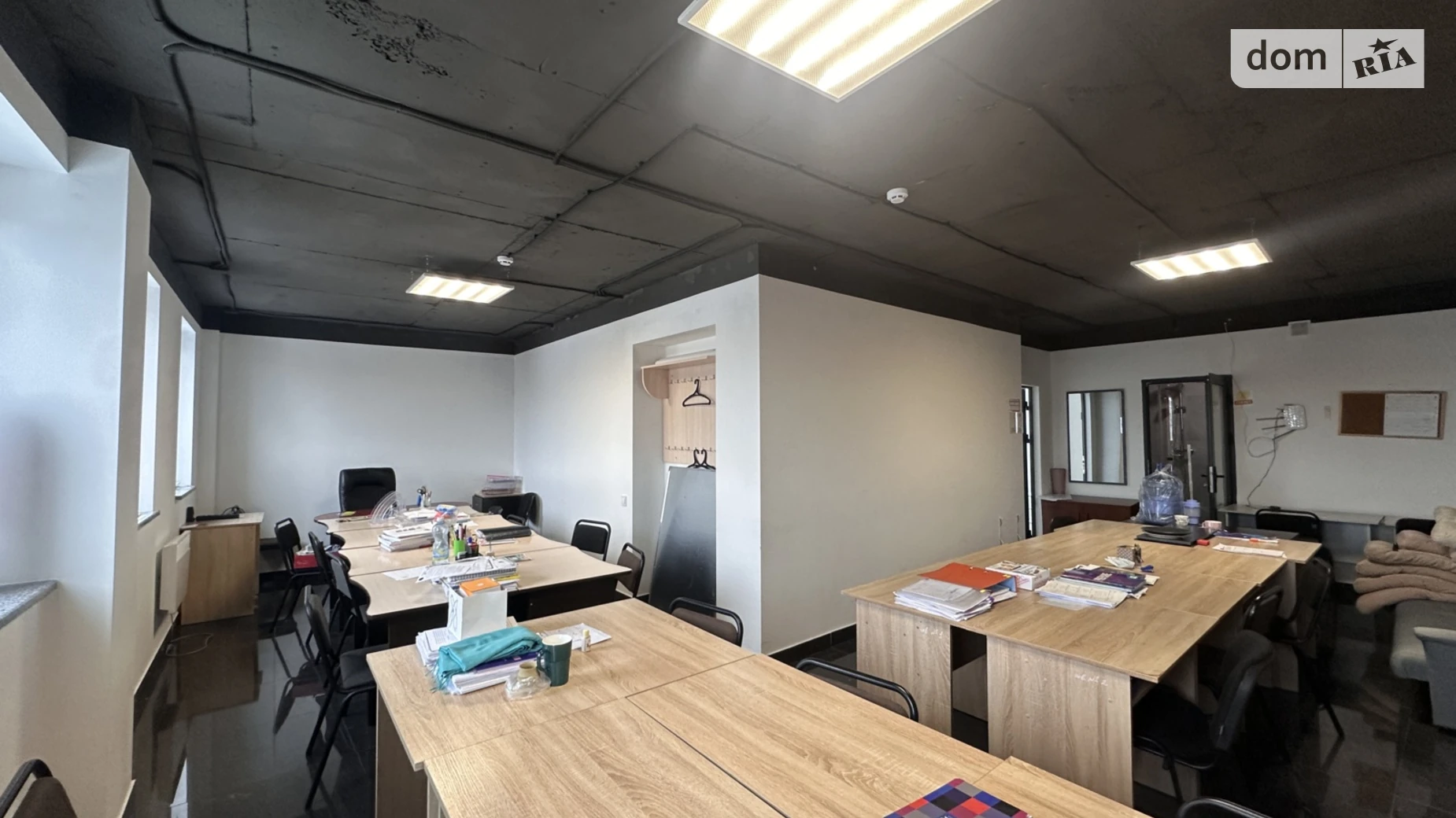 Сдается в аренду офис 70 кв. м в бизнес-центре, цена: 42000 грн - фото 2