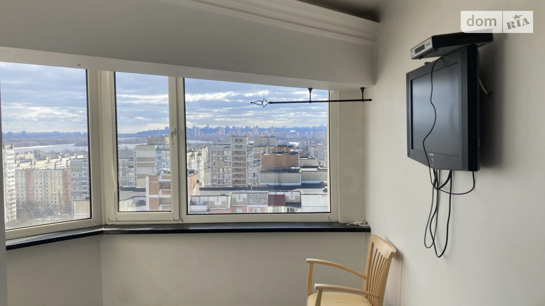 Здається в оренду 3-кімнатна квартира 102 кв. м у Києві, просп. Володимира Івасюка, 64 - фото 3