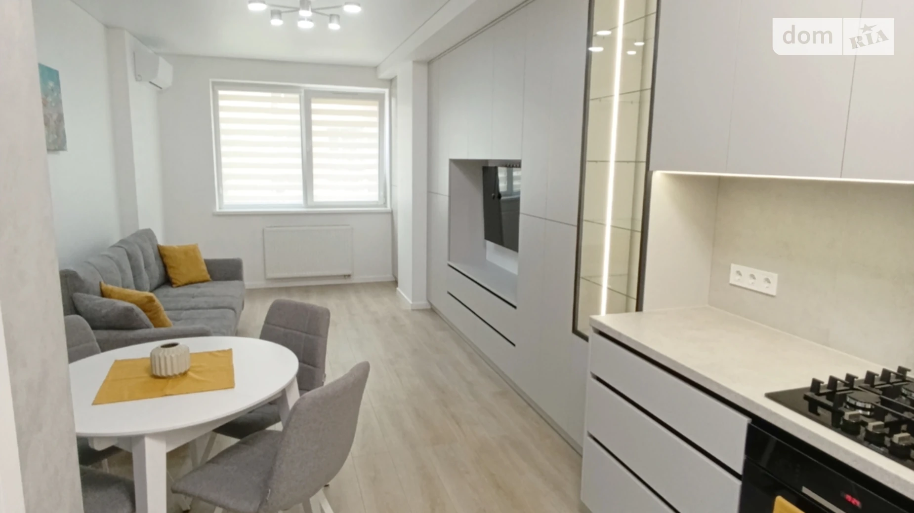 Сдается в аренду 1-комнатная квартира 49 кв. м в Львове, ул. Венгерская, 12 - фото 2