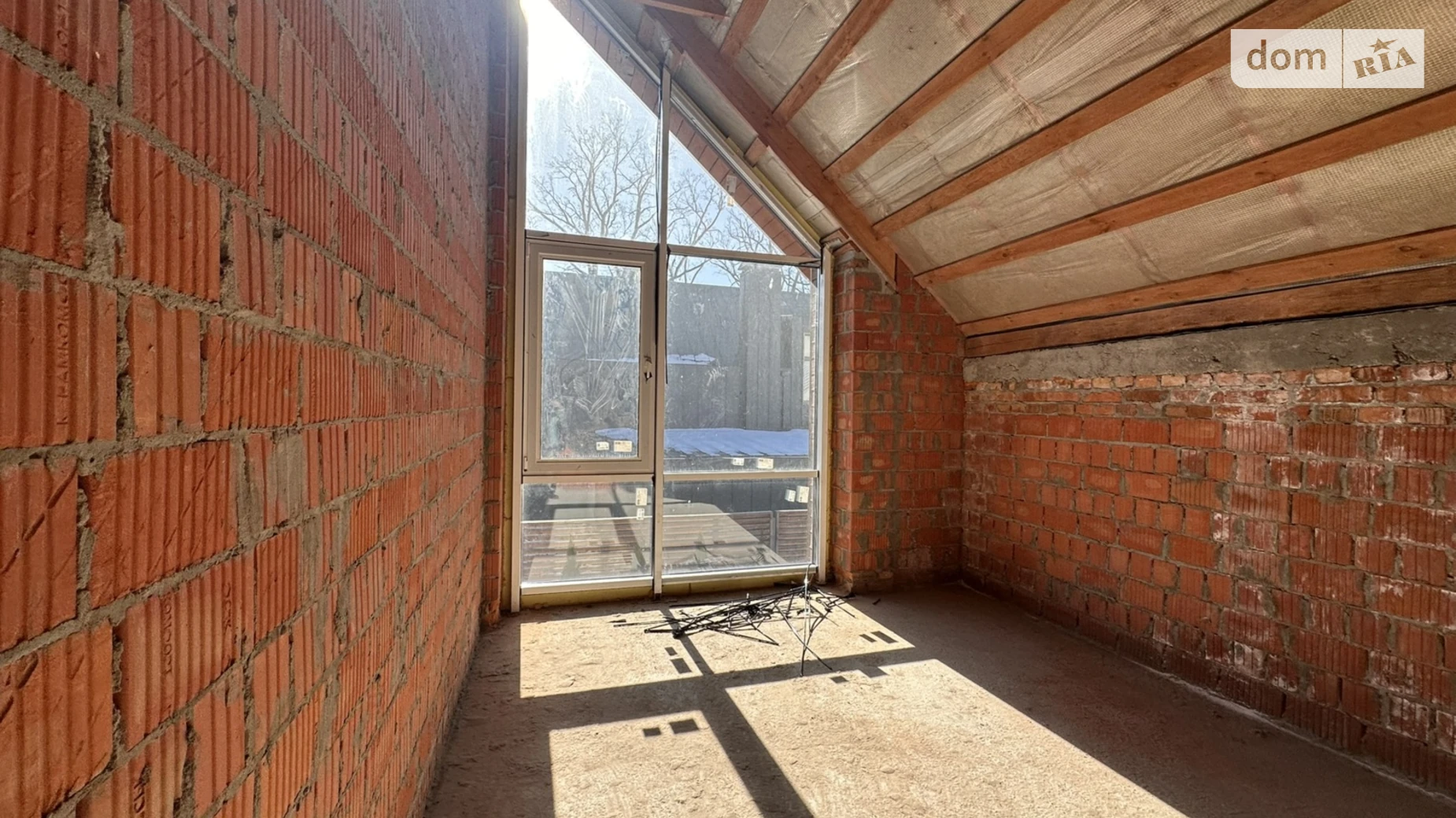 Продается дом на 2 этажа 150 кв. м с бассейном, цена: 150000 $ - фото 4