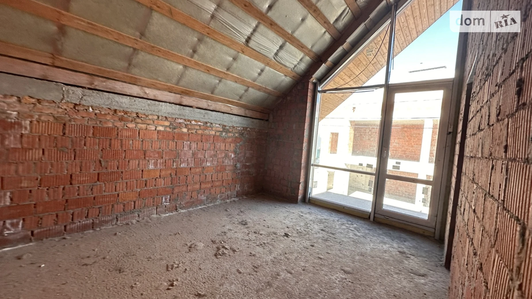 Продается дом на 2 этажа 150 кв. м с бассейном, цена: 150000 $ - фото 5