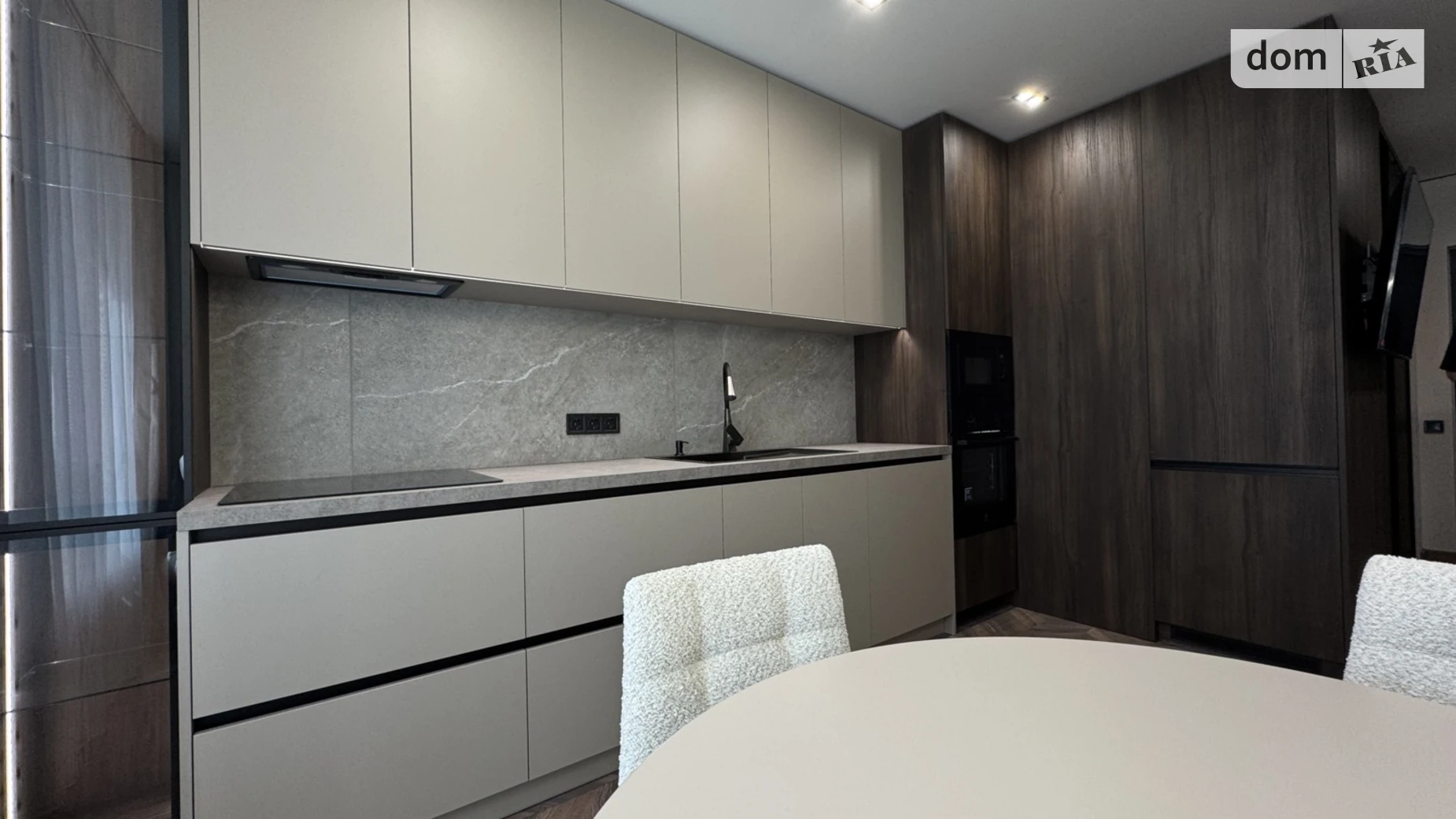 Продается 1-комнатная квартира 42.5 кв. м в Ивано-Франковске, ул. Вовчинецька, 223А - фото 3