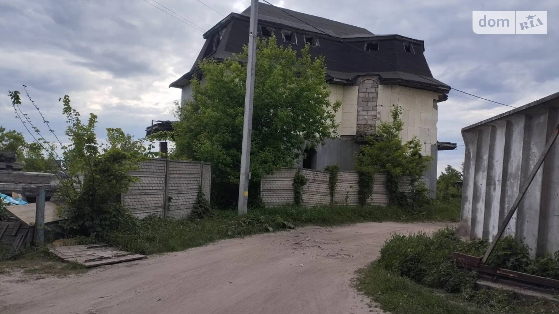 Продается дом на 3 этажа 231.3 кв. м с балконом, цена: 47000 $ - фото 5