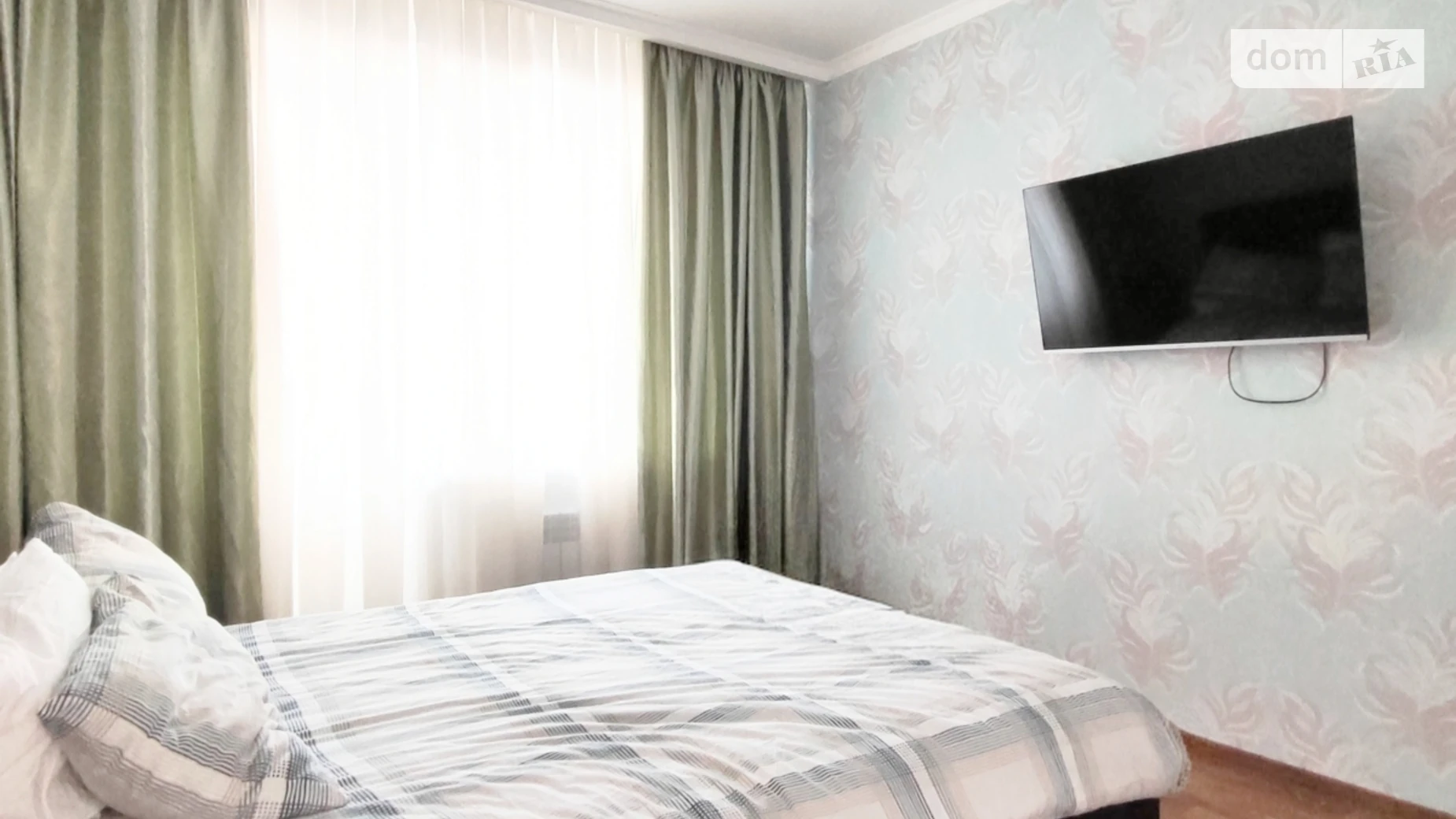 Продается 2-комнатная квартира 69.7 кв. м в Чернигове, ул. 1-й танковой бригады(Генерала Белова), 37/2 - фото 3