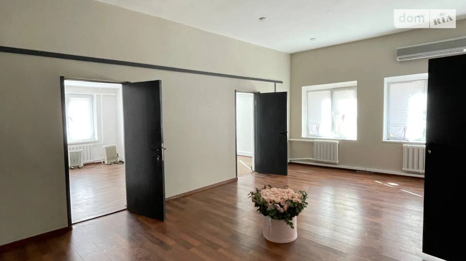 Сдается в аренду офис 135 кв. м в бизнес-центре, цена: 34000 грн - фото 2