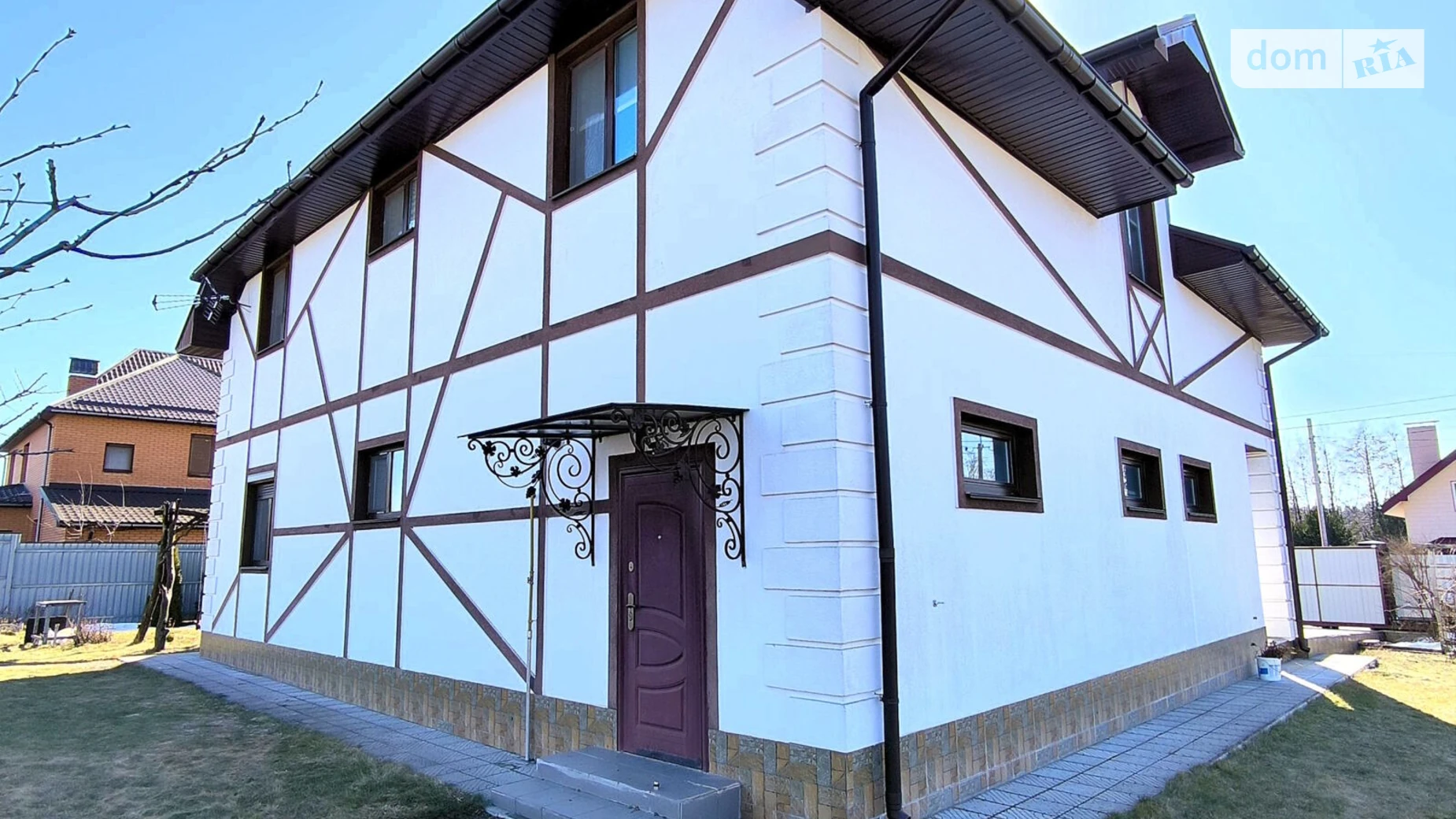 Продается дом на 2 этажа 221.2 кв. м с беседкой, цена: 175000 $ - фото 2