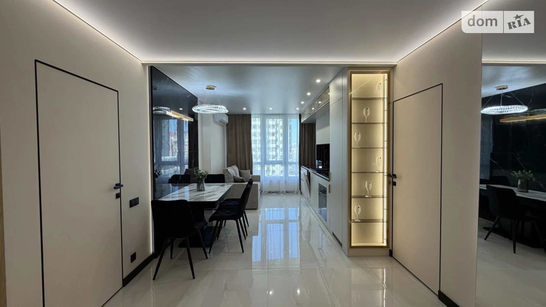 Продается 2-комнатная квартира 62 кв. м в Ивано-Франковске, ул. Бельведерська, 40Б - фото 2