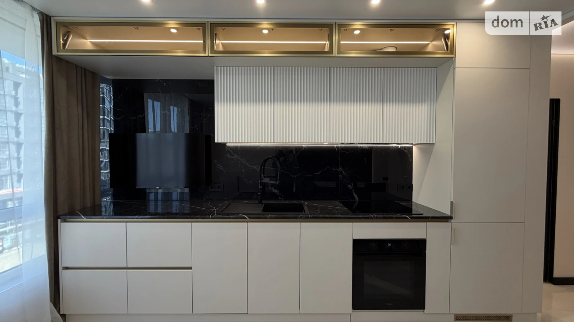 Продается 2-комнатная квартира 62 кв. м в Ивано-Франковске, ул. Бельведерська, 40Б - фото 3