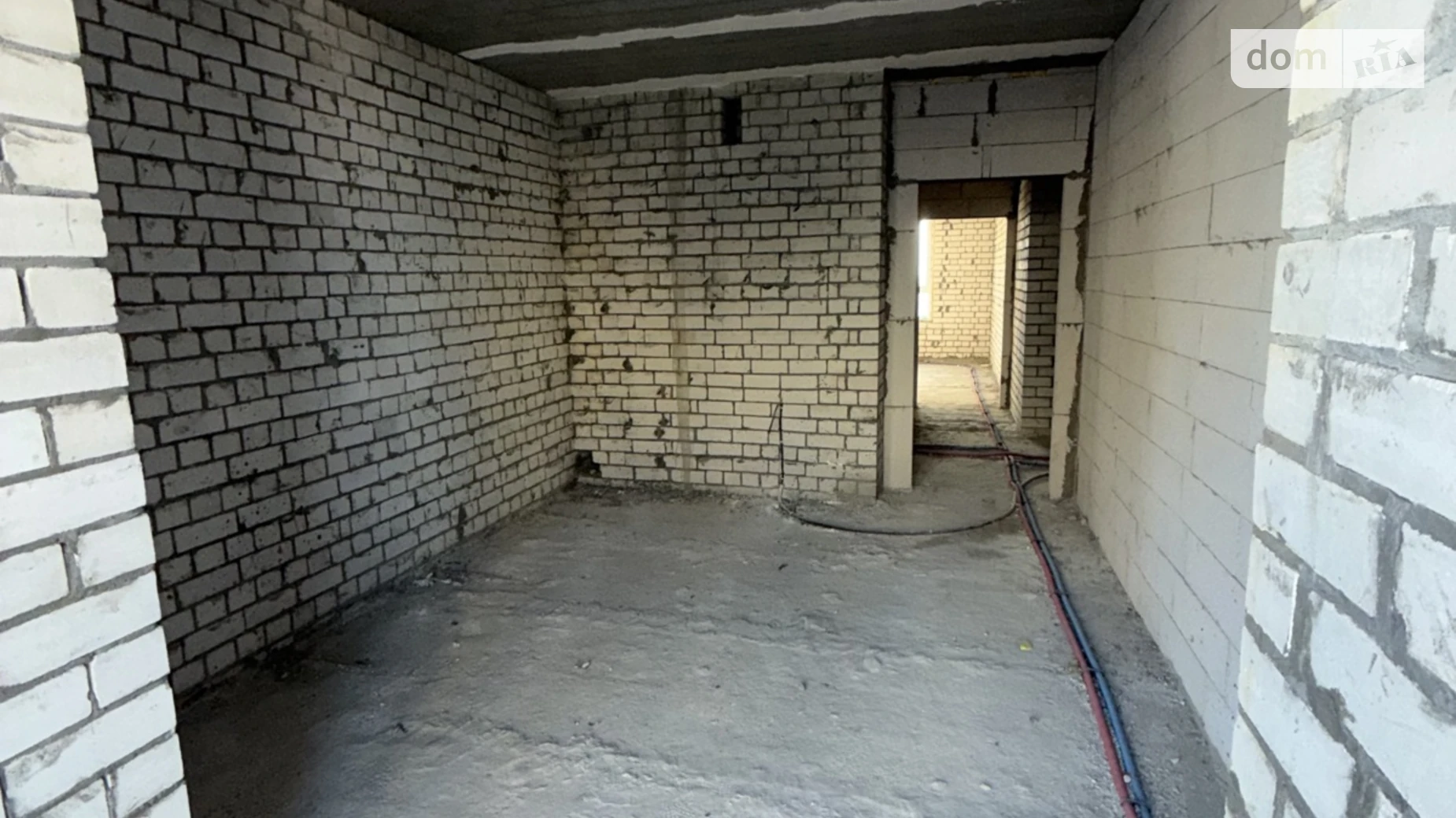 Продається 2-кімнатна квартира 76.8 кв. м у Черкасах, вул. Добровольчих Батальйонів, 203/1 - фото 3