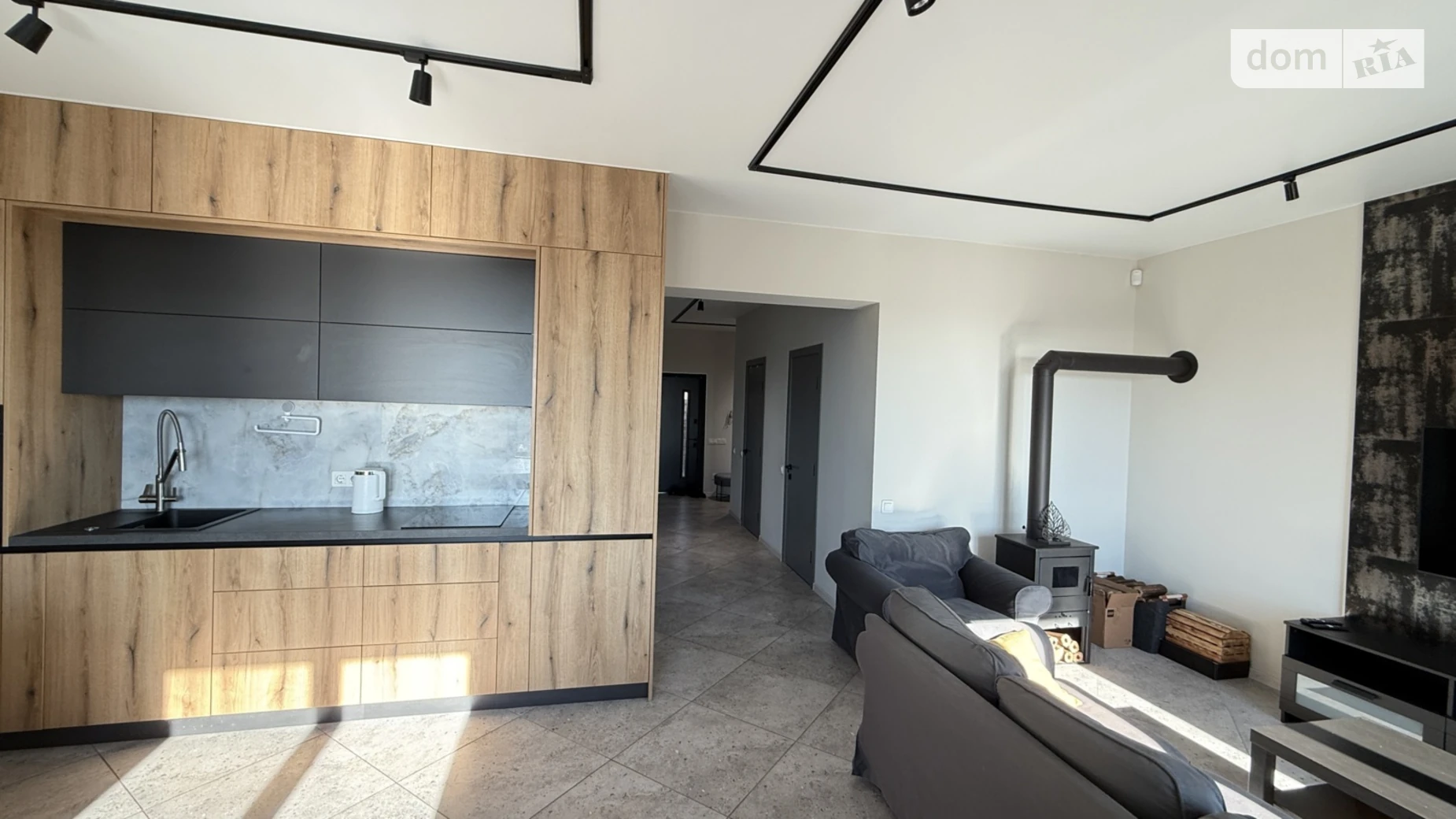 Продается дом на 2 этажа 140 кв. м с террасой, цена: 240000 $ - фото 4