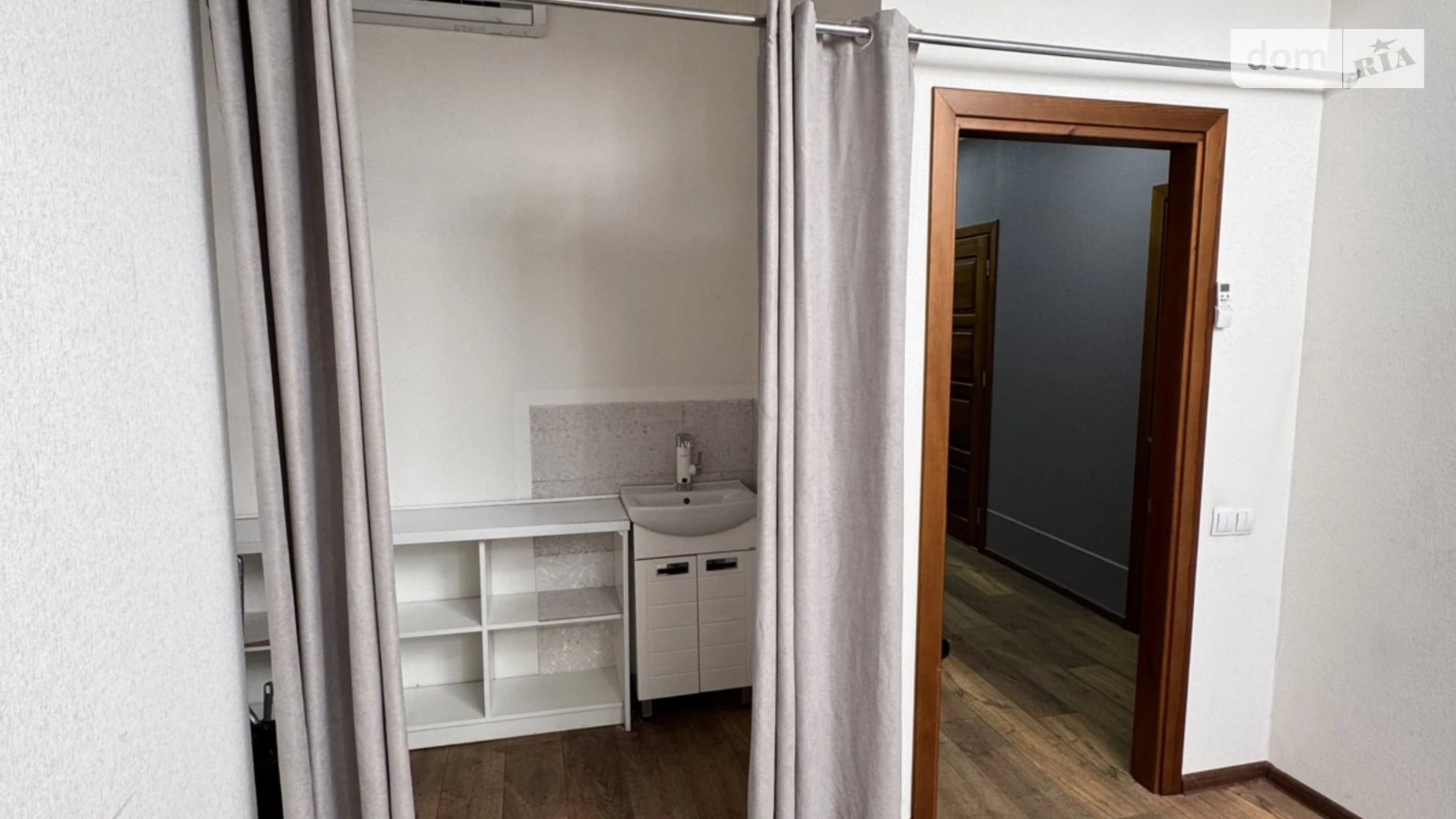 Сдается в аренду офис 19 кв. м в бизнес-центре, цена: 5500 грн - фото 3