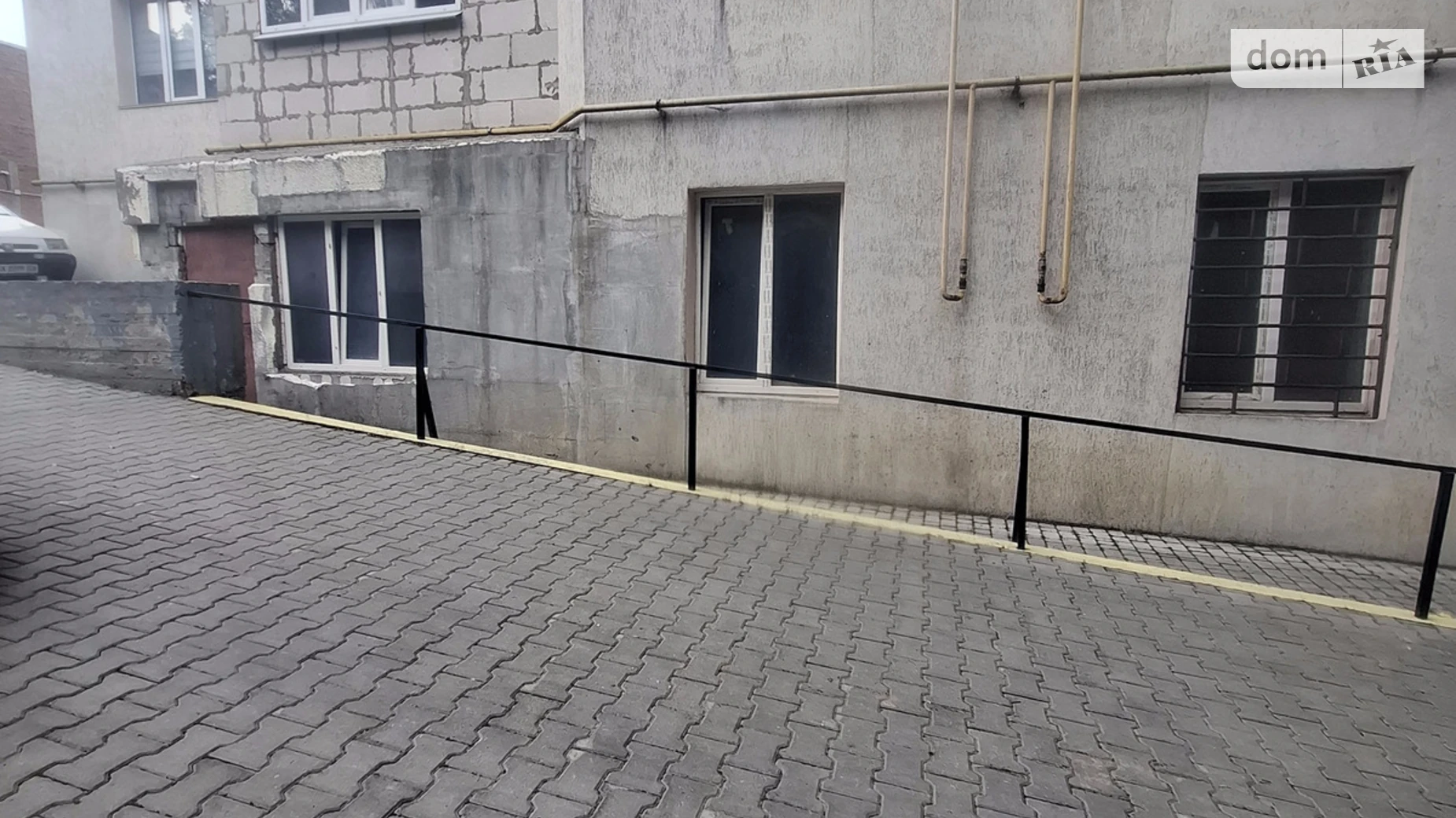 Продается помещения свободного назначения 68.5 кв. м в 10-этажном здании, цена: 26500 $ - фото 2