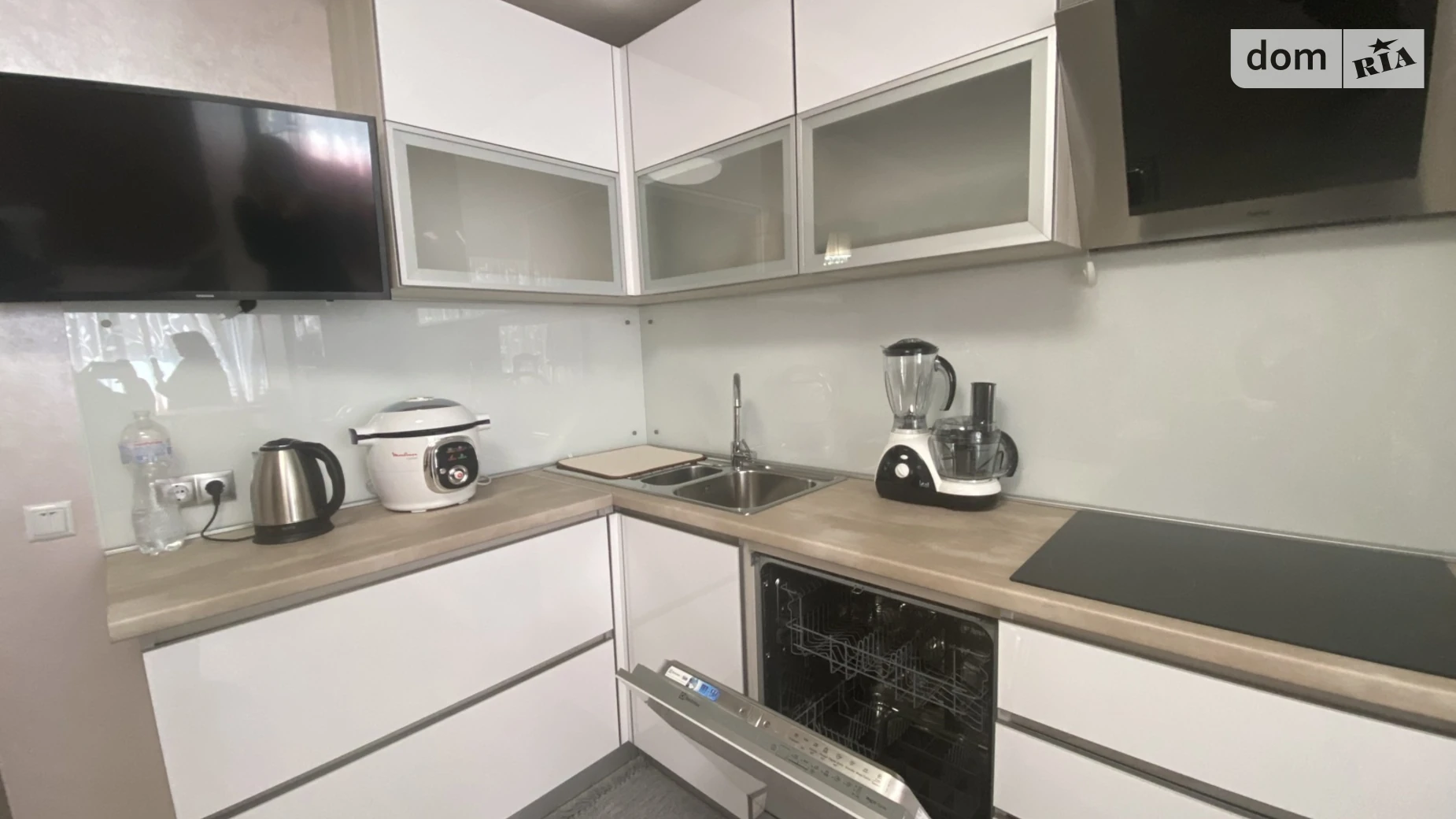 2-кімнатна квартира 75 кв. м у Тернополі, цена: 94000 $ - фото 2
