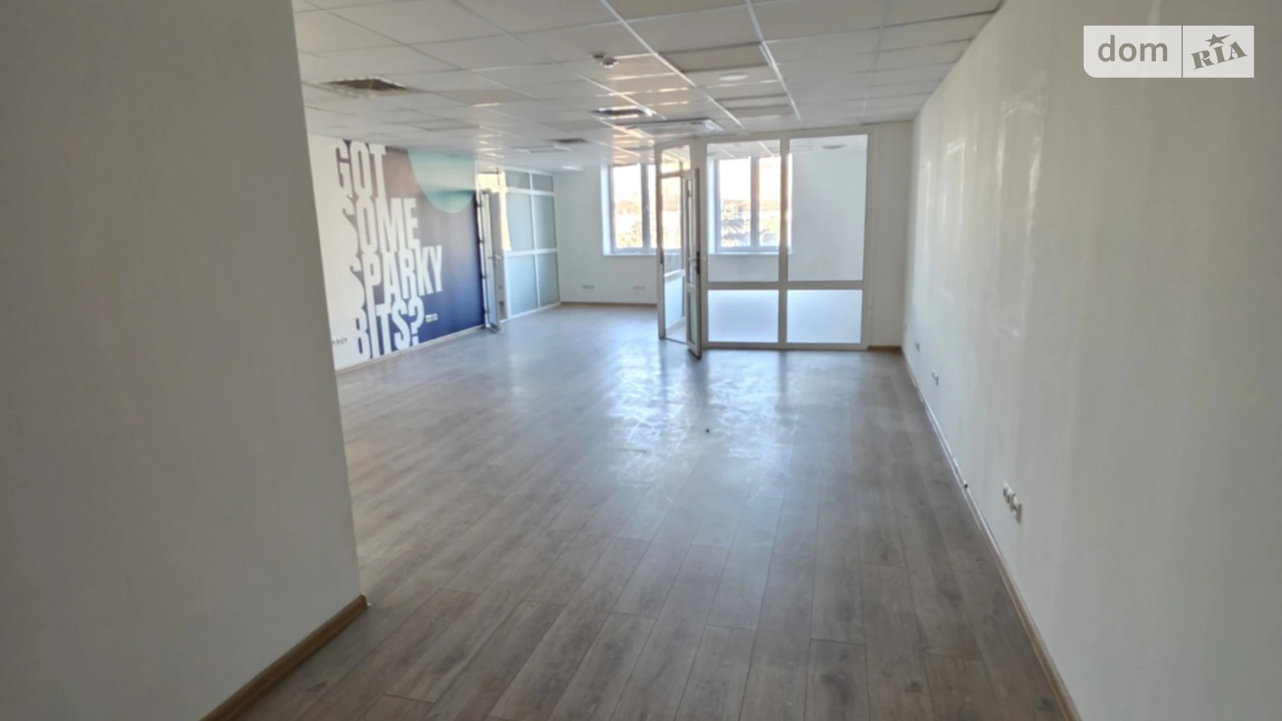 Сдается в аренду офис 80 кв. м в бизнес-центре, цена: 26000 грн - фото 3