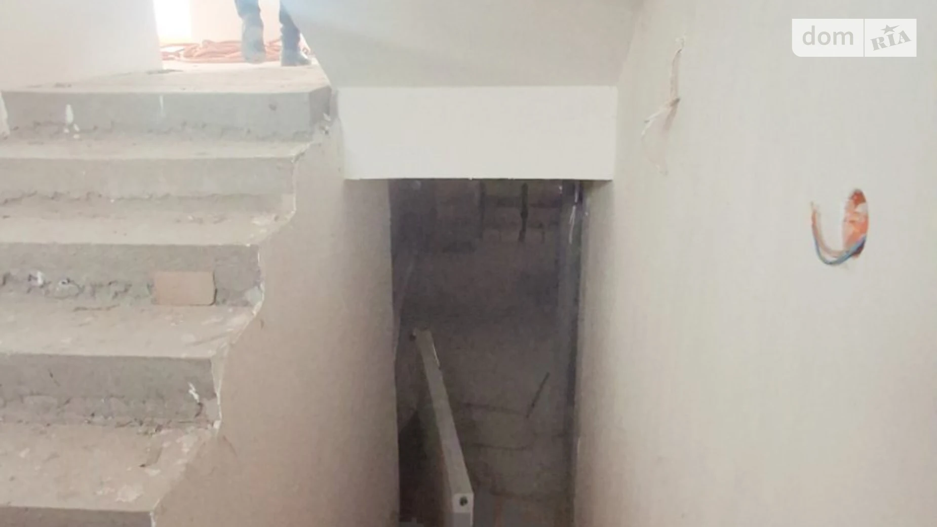 Продается дом на 2 этажа 275 кв. м с беседкой, цена: 119000 $ - фото 5