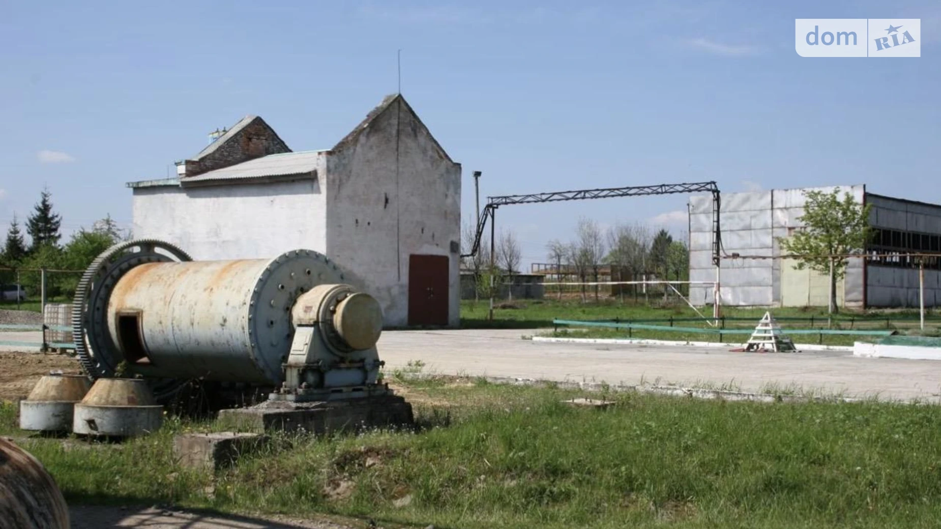 Продается помещения свободного назначения 6071 кв. м в 1-этажном здании, цена: 320000 € - фото 4