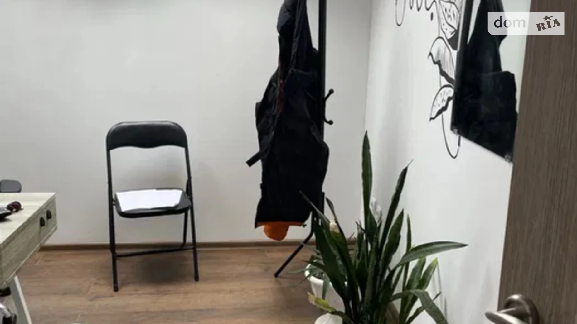 Сдается в аренду офис 98 кв. м в бизнес-центре, цена: 600 $ - фото 3