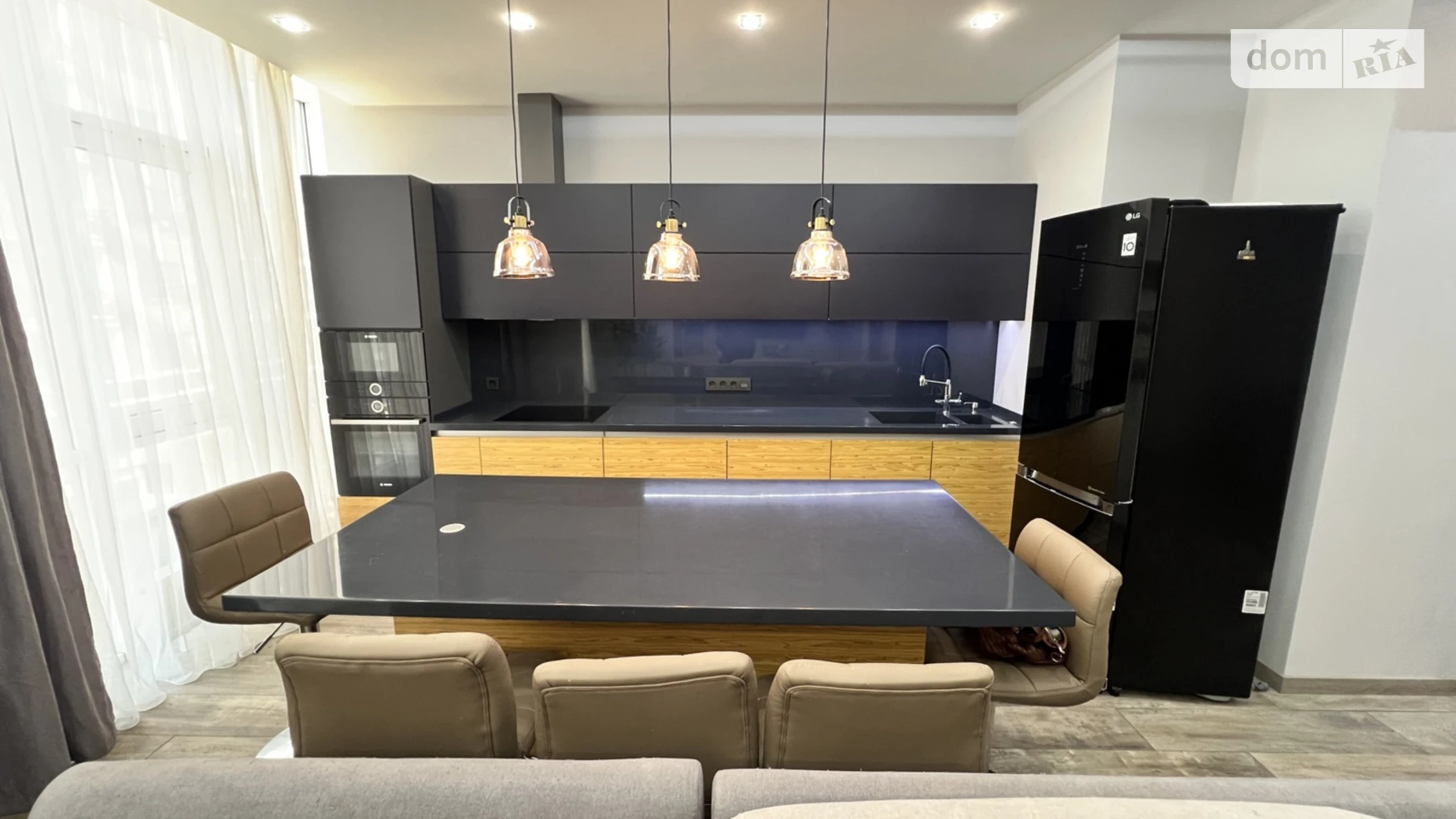 Продается 3-комнатная квартира 113 кв. м в Одессе, бул. Французский, 60Г - фото 2