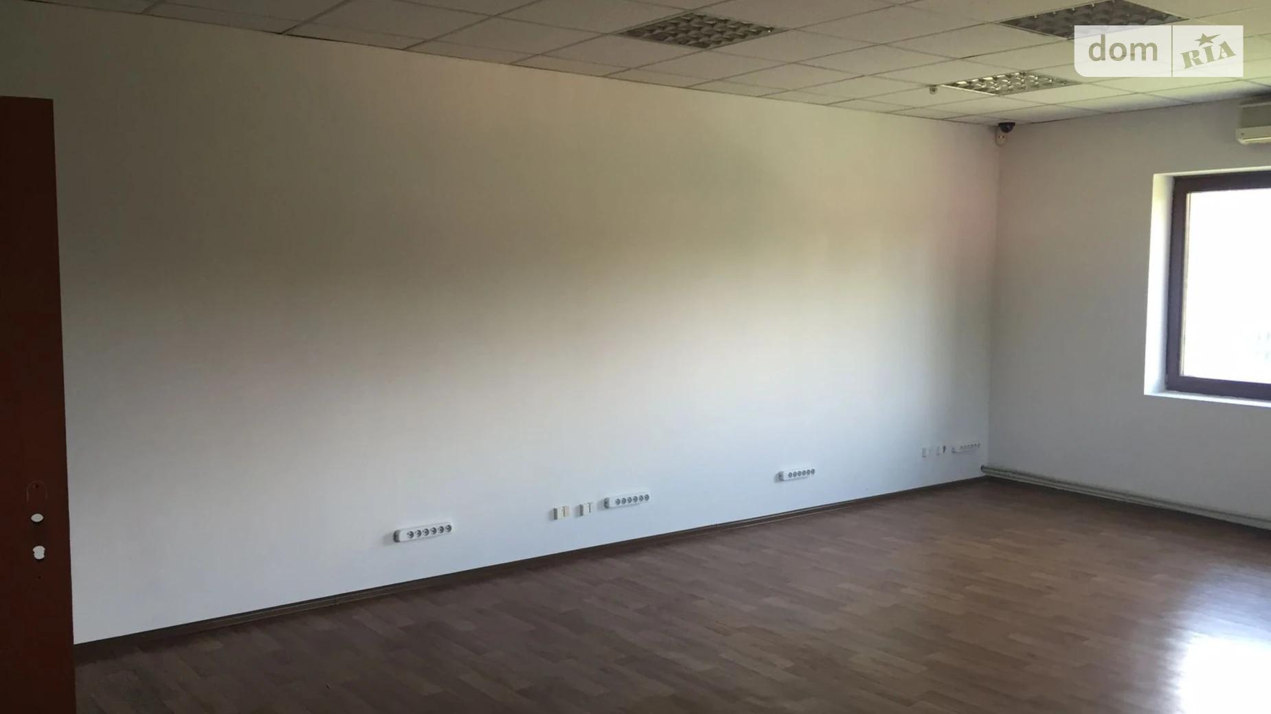 Продается офис 298 кв. м в бизнес-центре, цена: 169860 $ - фото 4